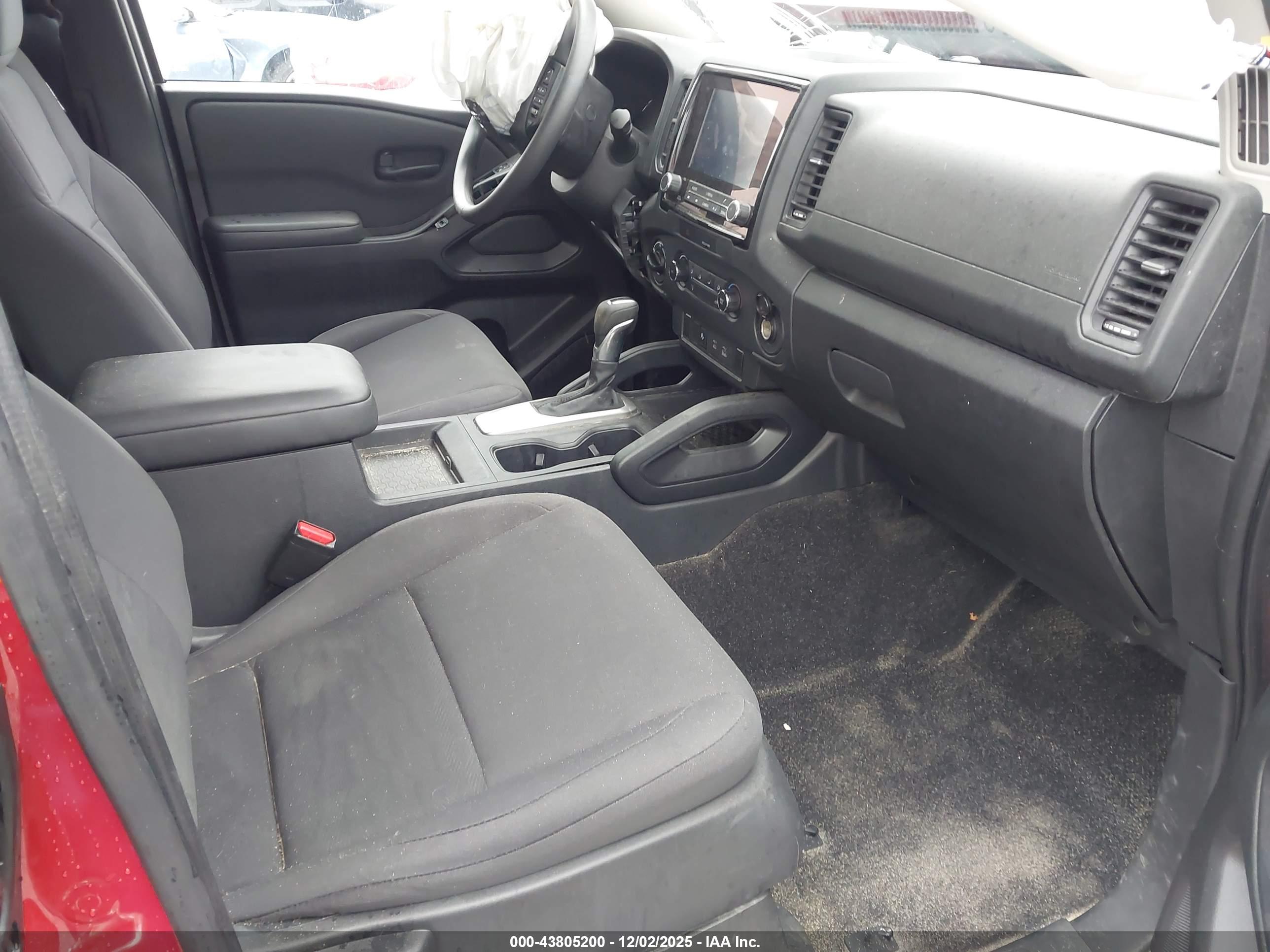 NISSAN FRONTIER image 5
