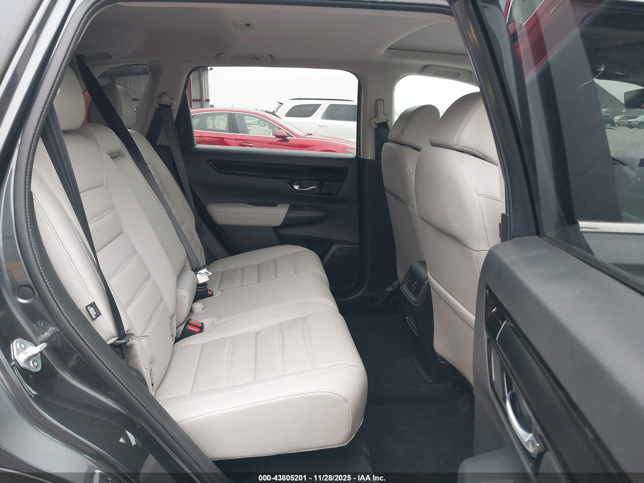 HONDA CR-V image 8