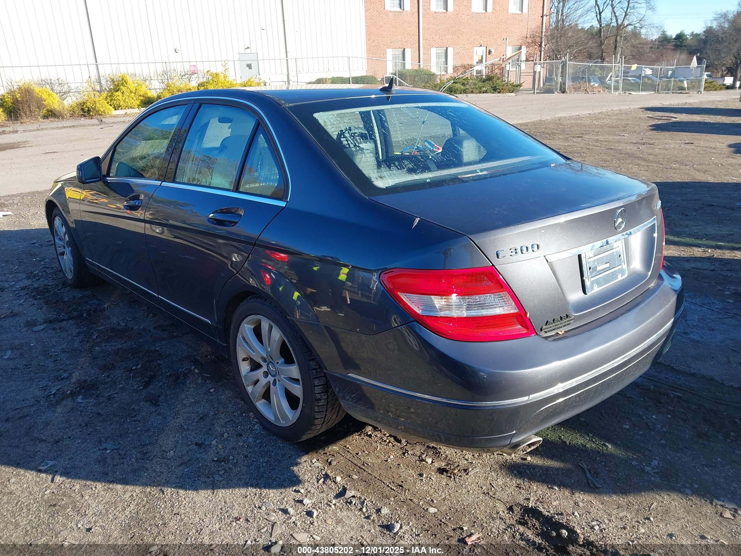 MERCEDES-BENZ C image 3