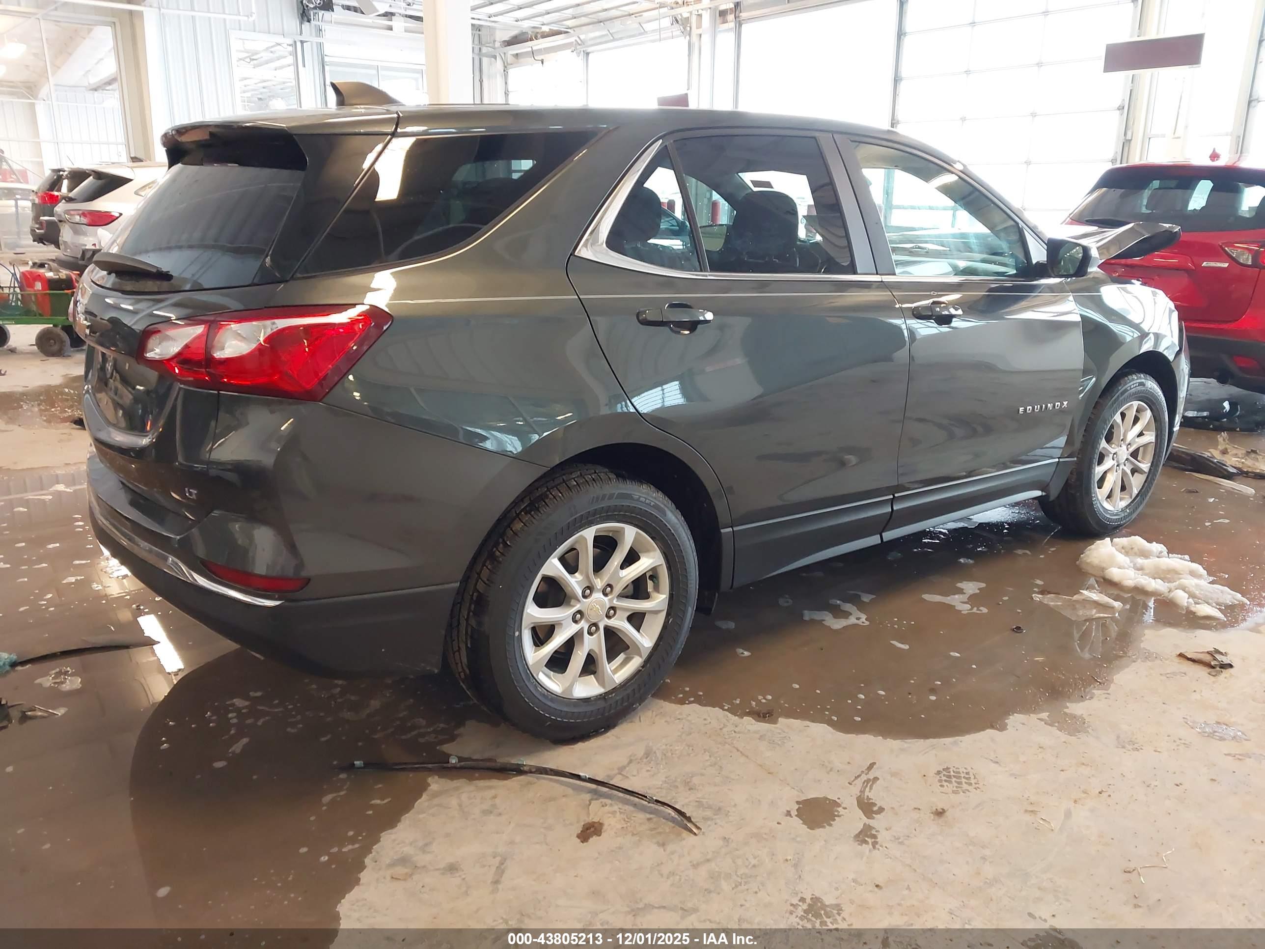 CHEVROLET EQUINOX image 4