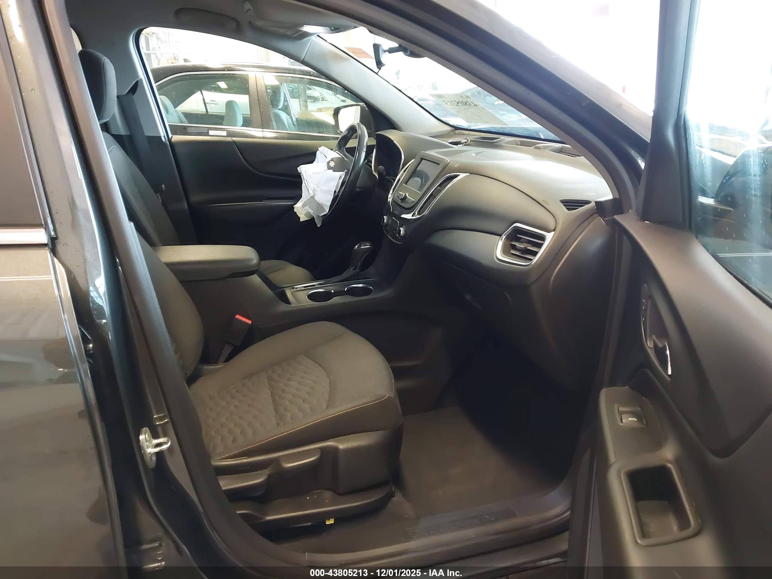 CHEVROLET EQUINOX image 5