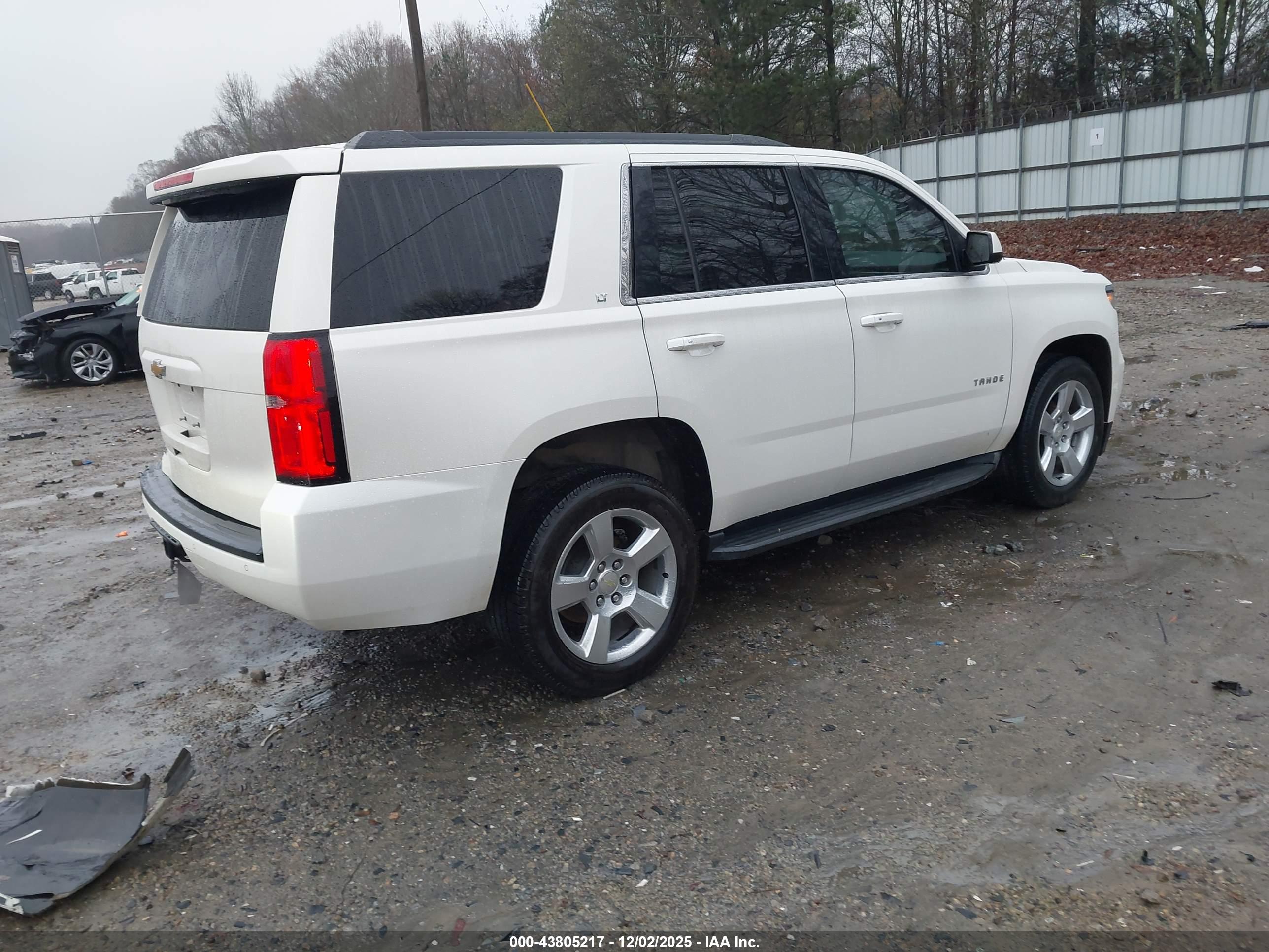 CHEVROLET TAHOE image 4