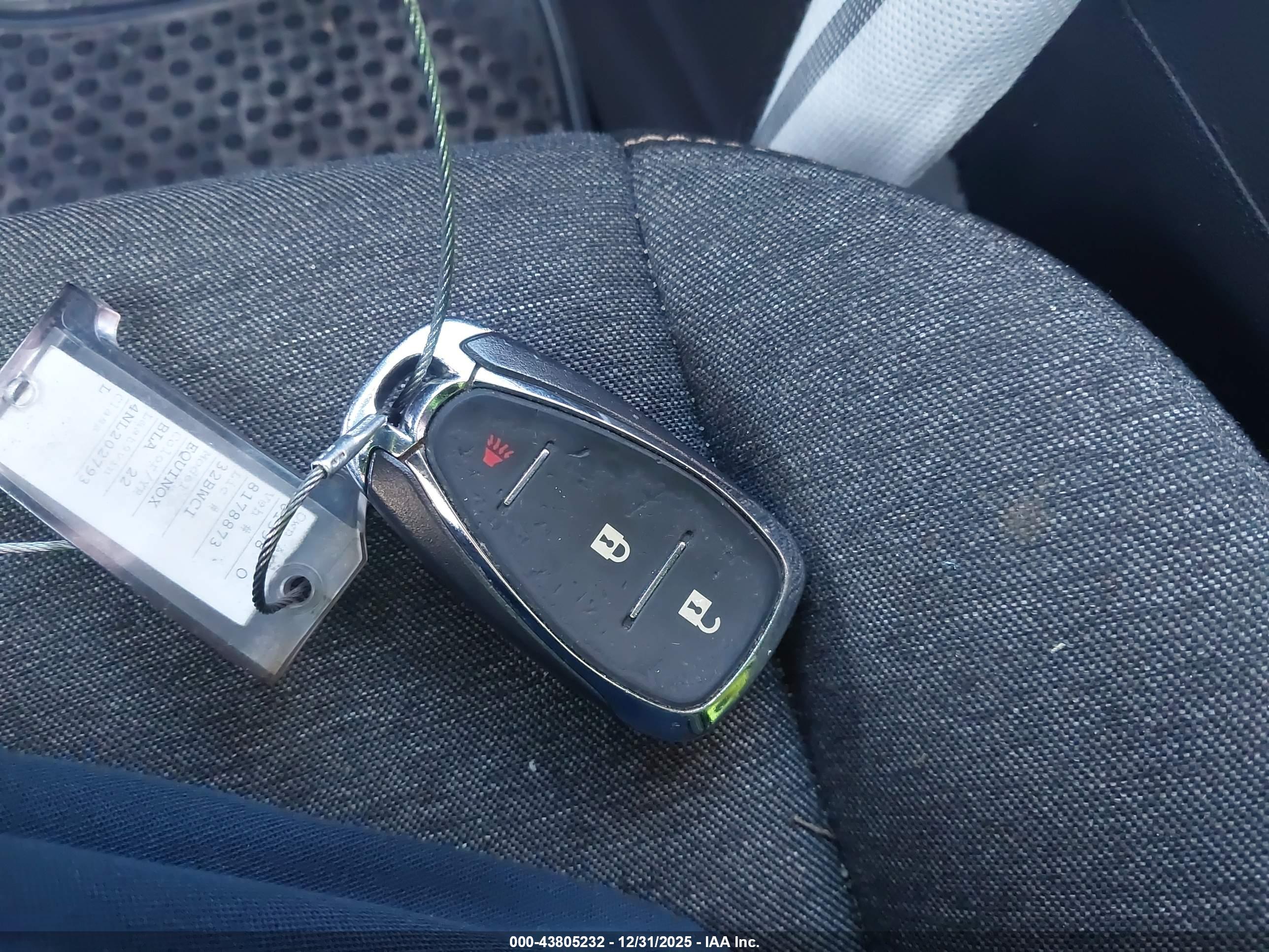 CHEVROLET EQUINOX image 11