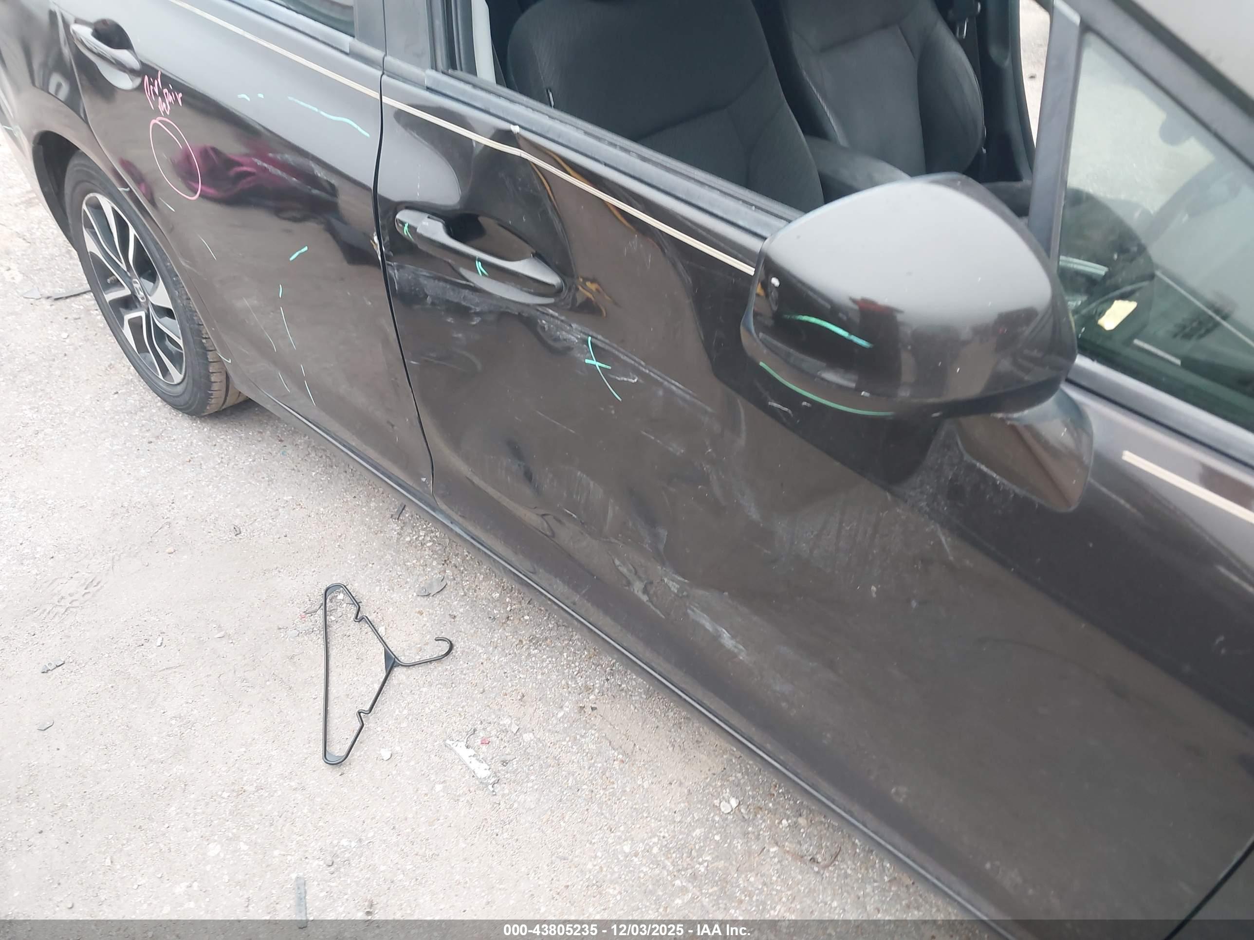 HONDA CIVIC image 6