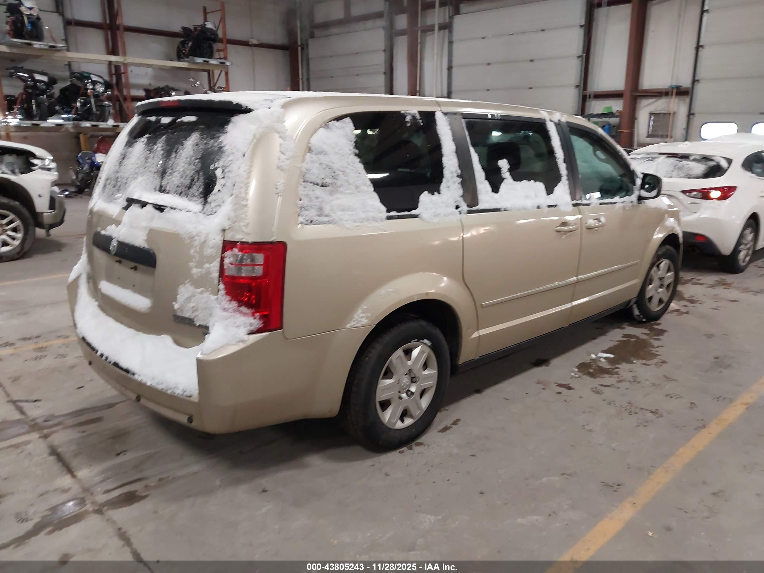 DODGE GRAND image 4
