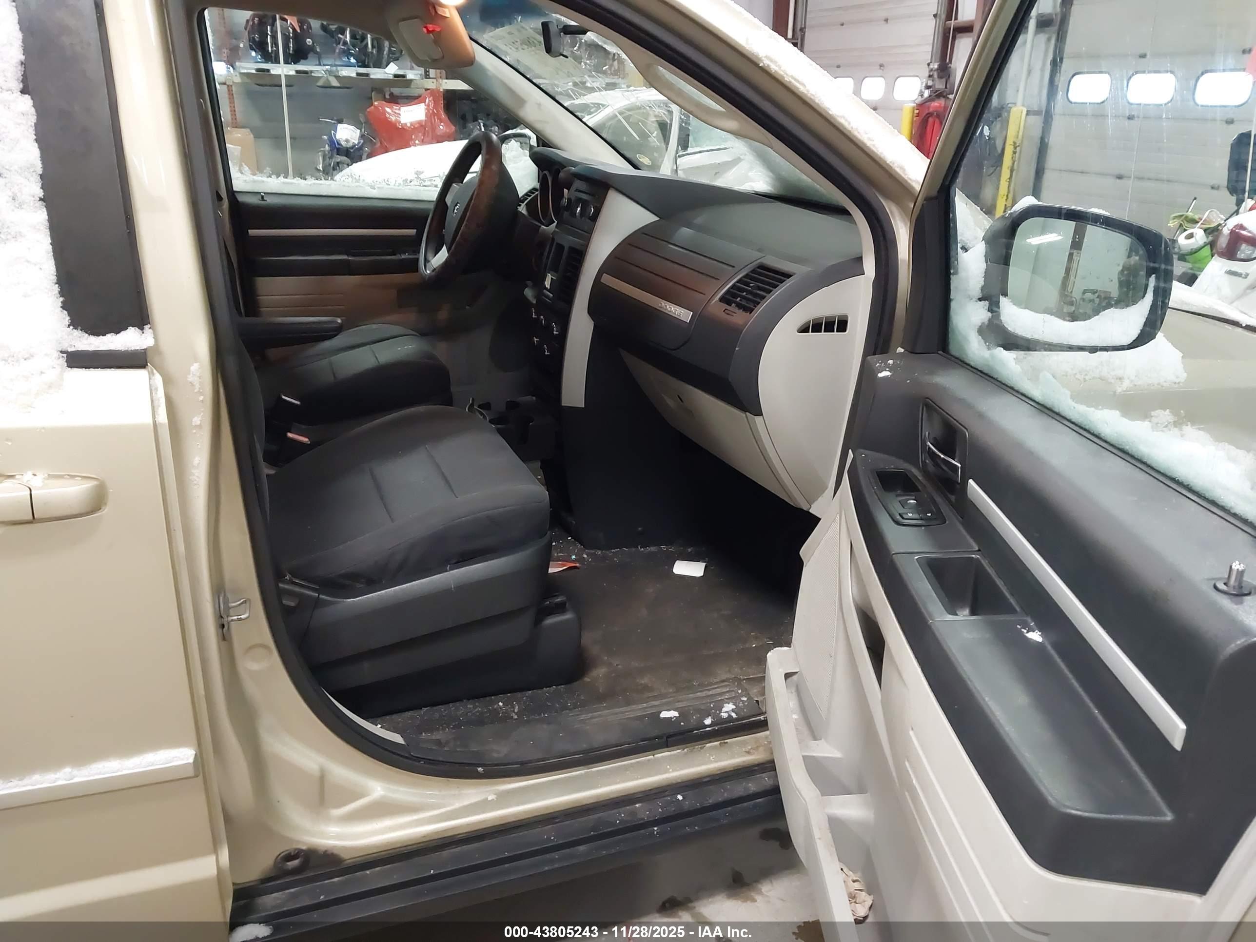 DODGE GRAND image 5