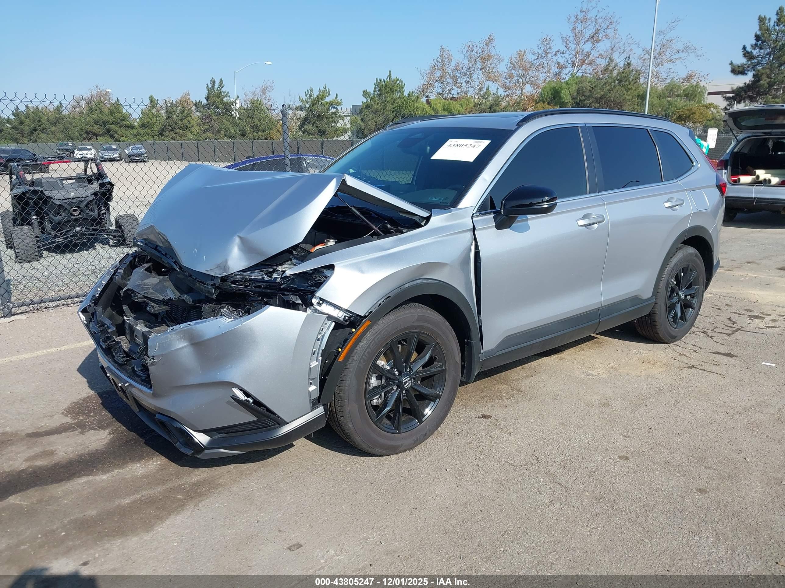 HONDA CR-V image 2