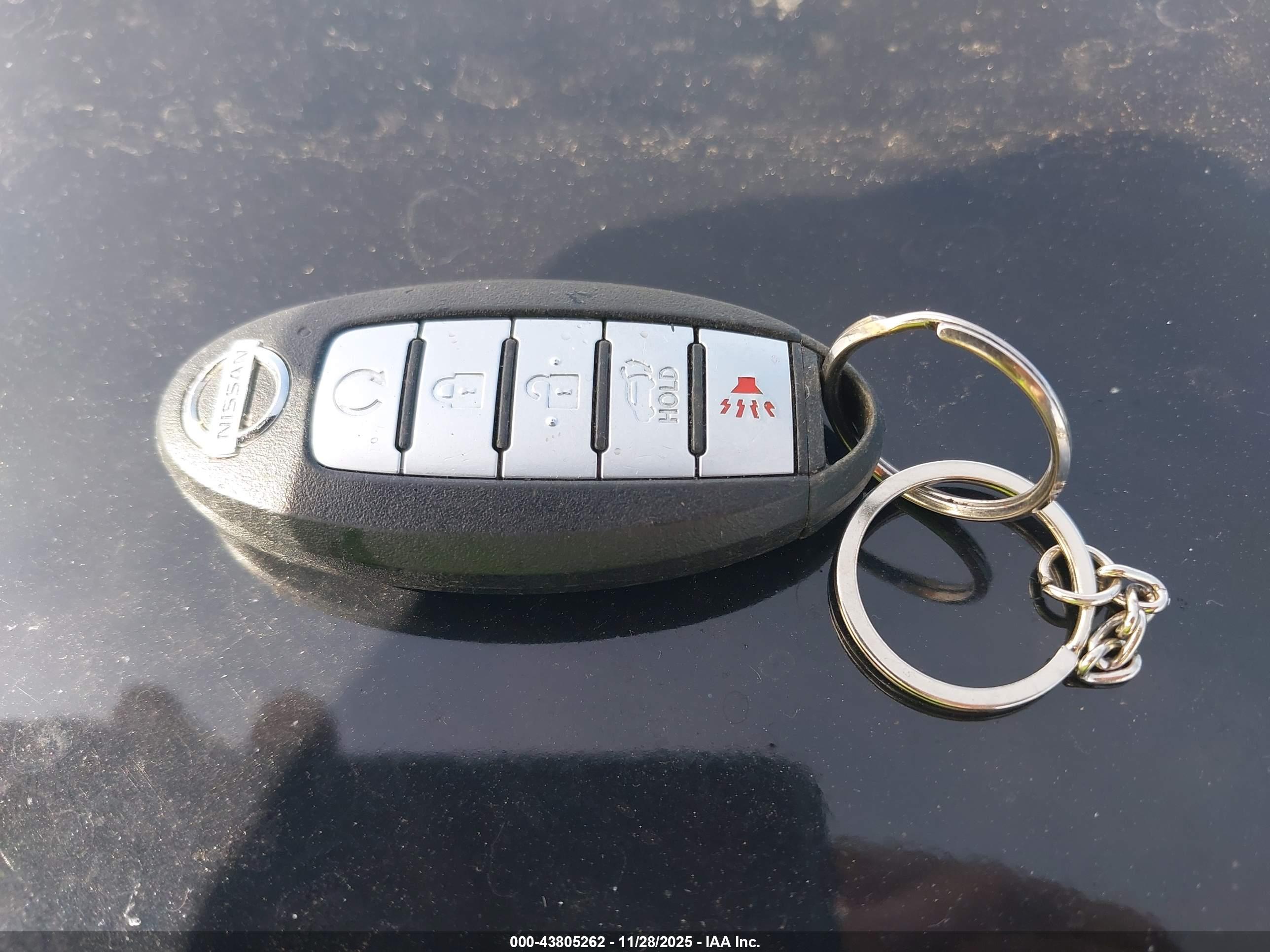NISSAN ROGUE image 11