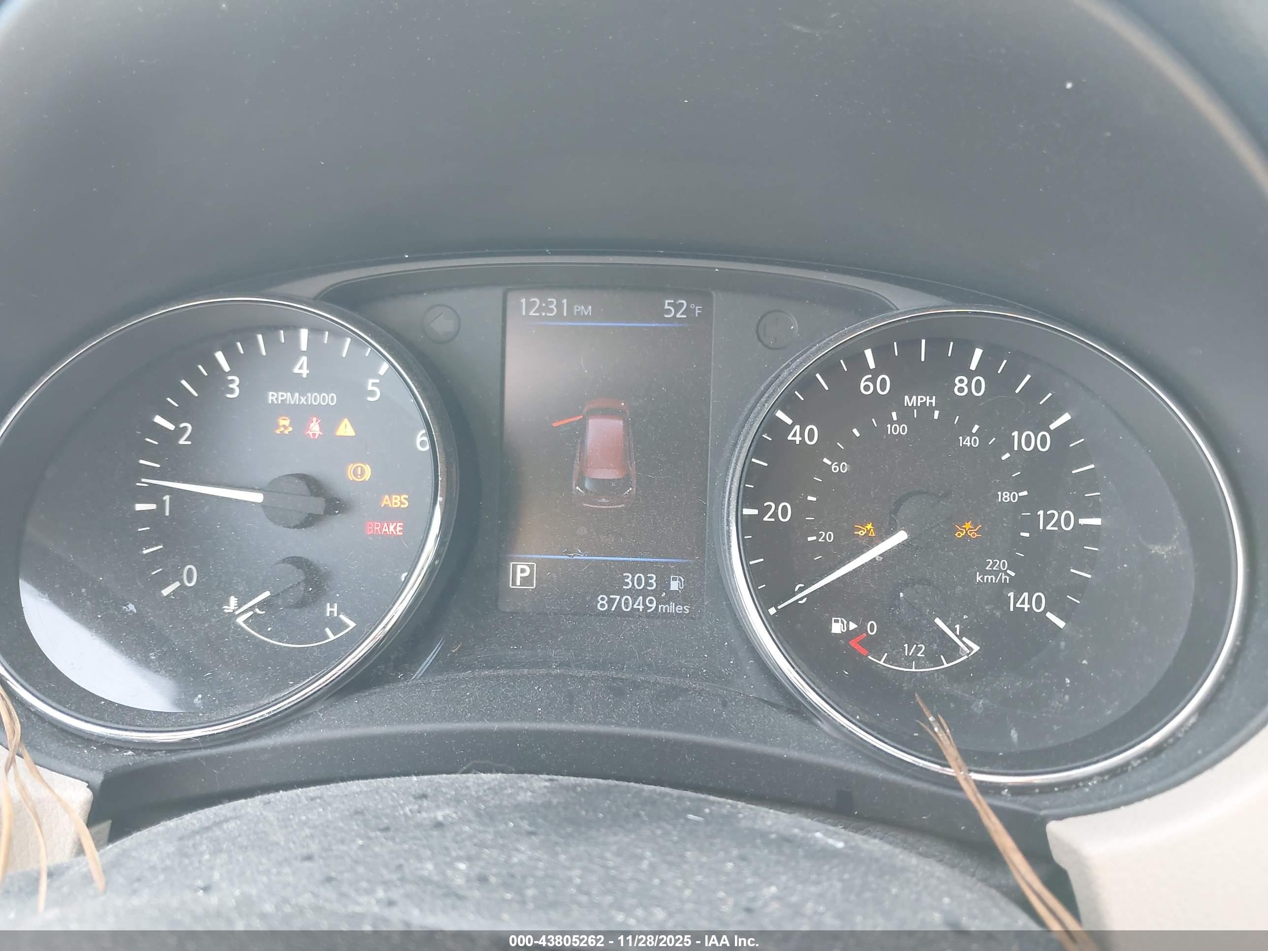 NISSAN ROGUE image 7