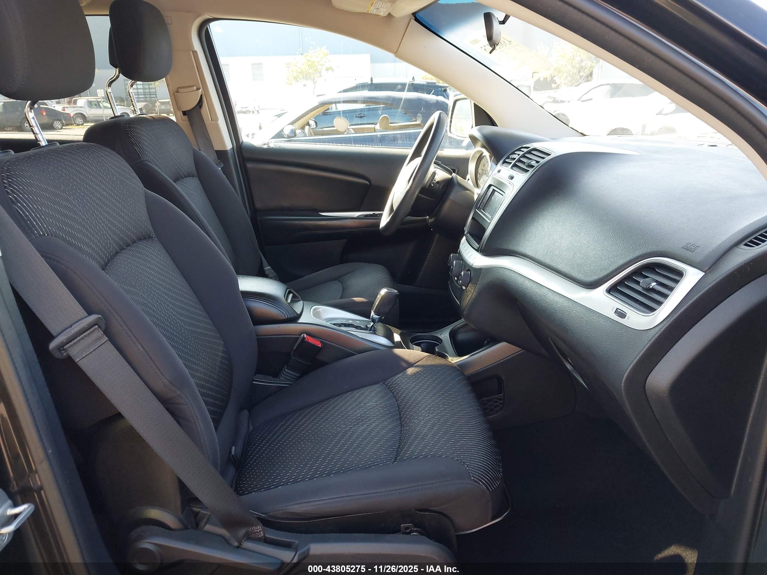 DODGE JOURNEY image 5