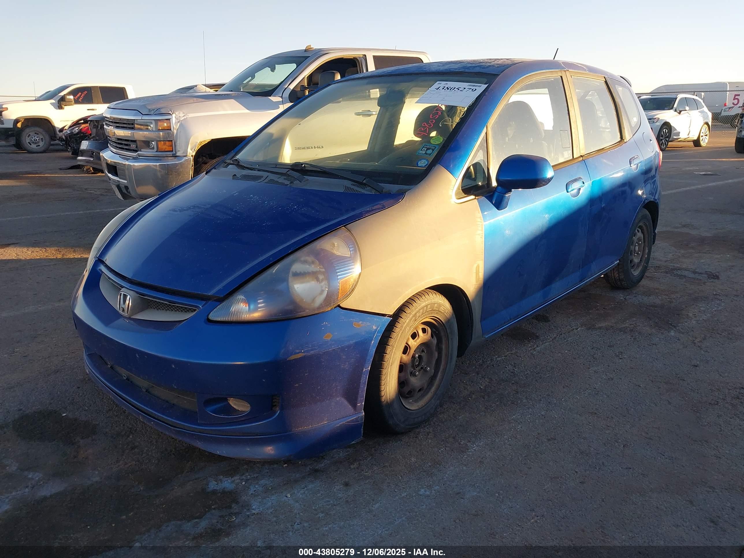 HONDA FIT image 2