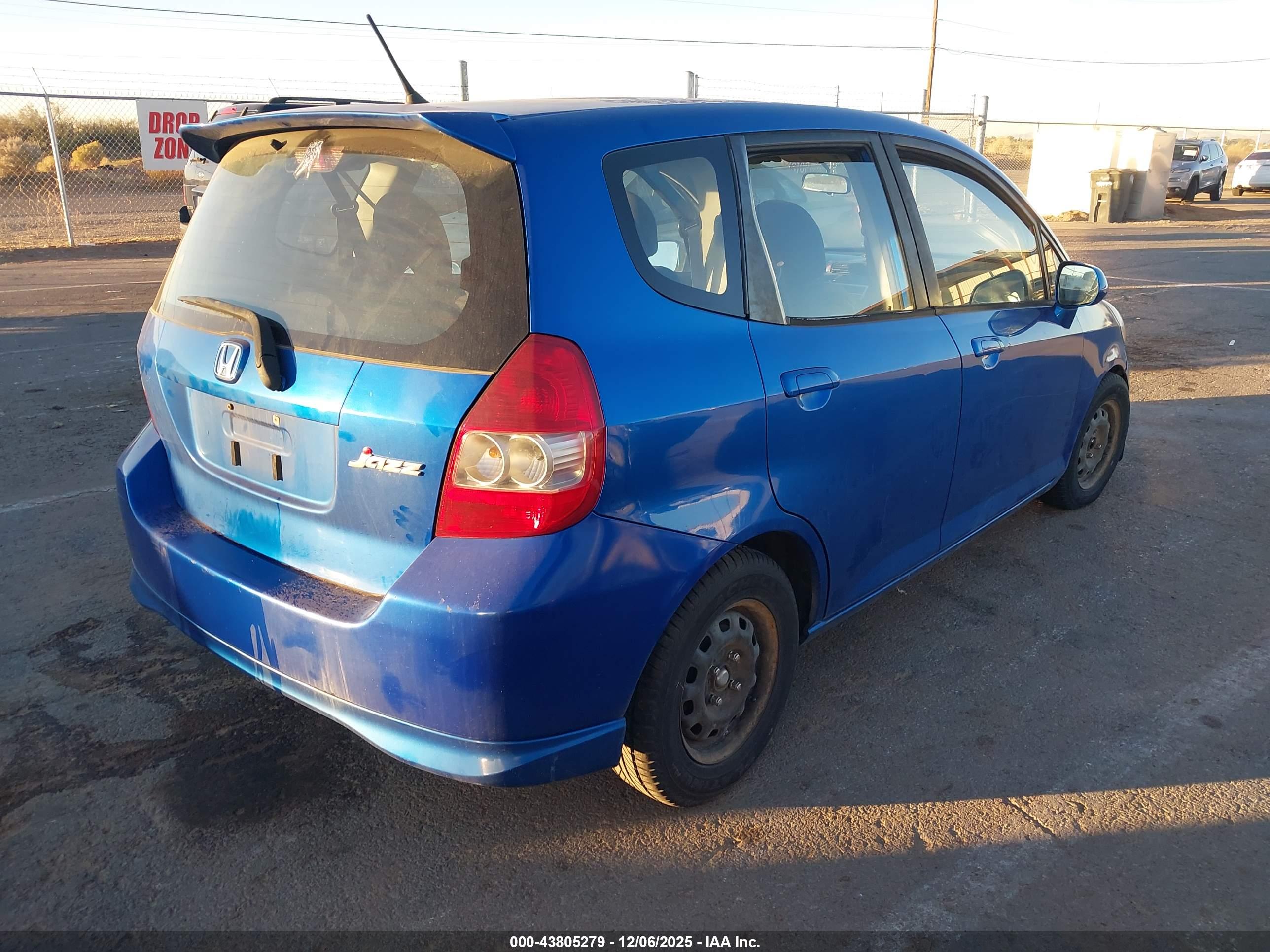 HONDA FIT image 4