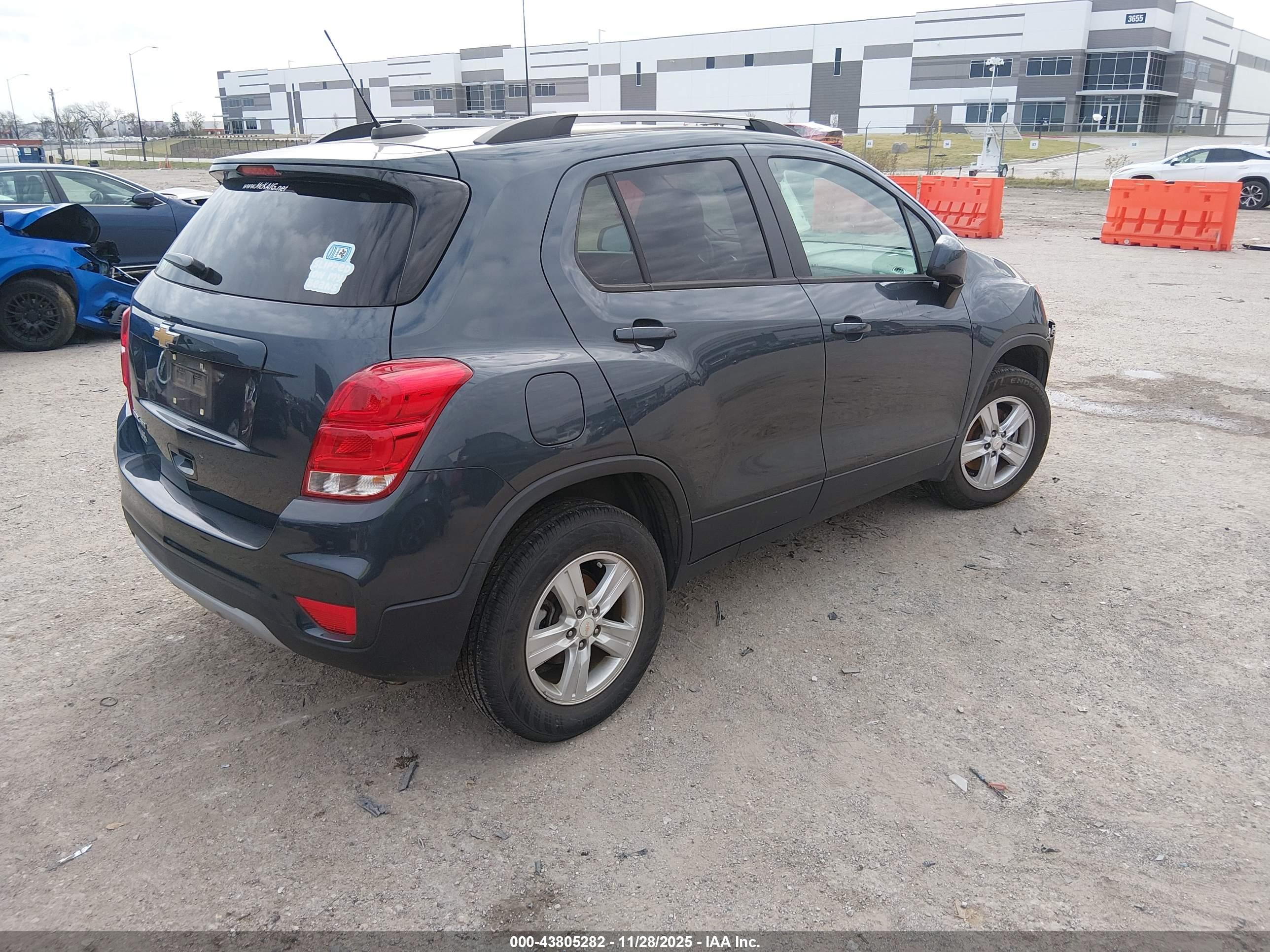 CHEVROLET TRAX image 4