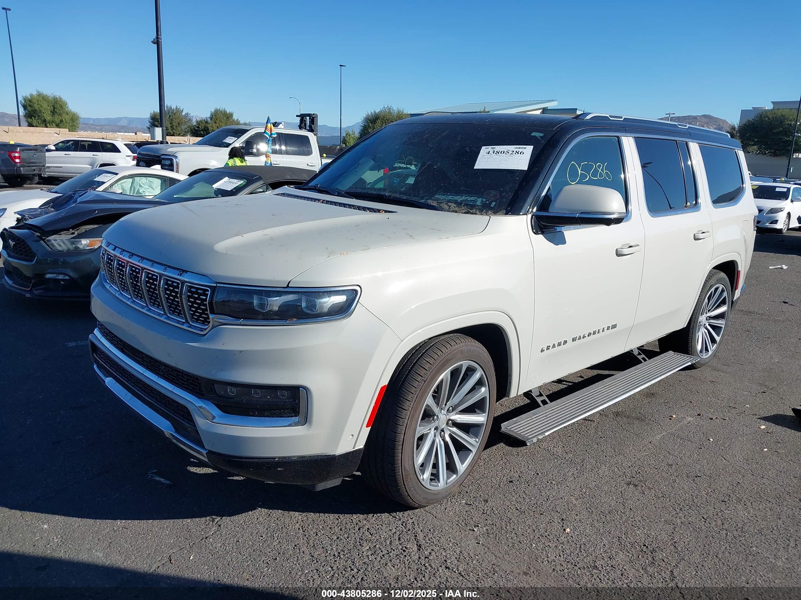 JEEP GRAND image 2