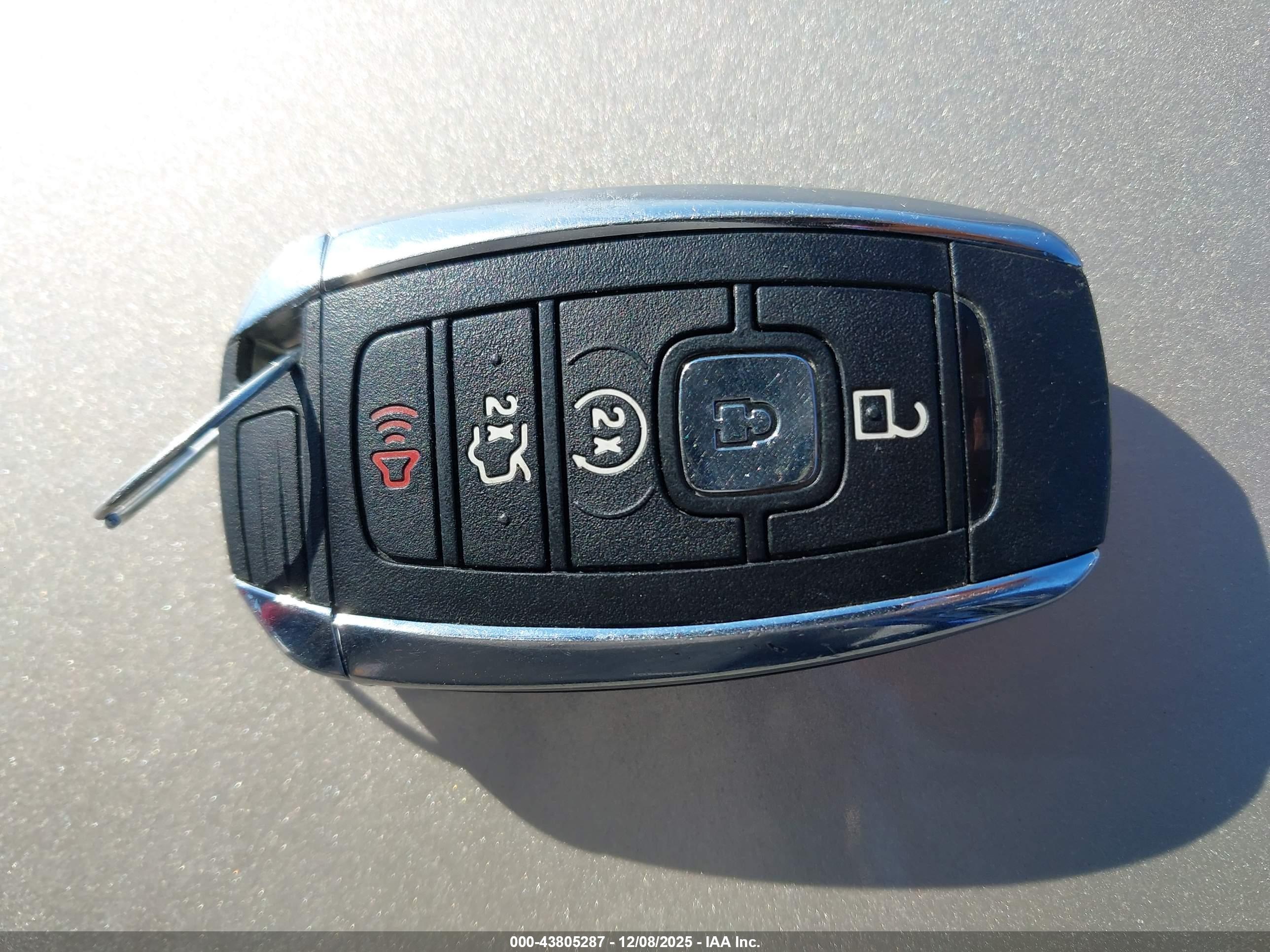 LINCOLN MKZ image 11