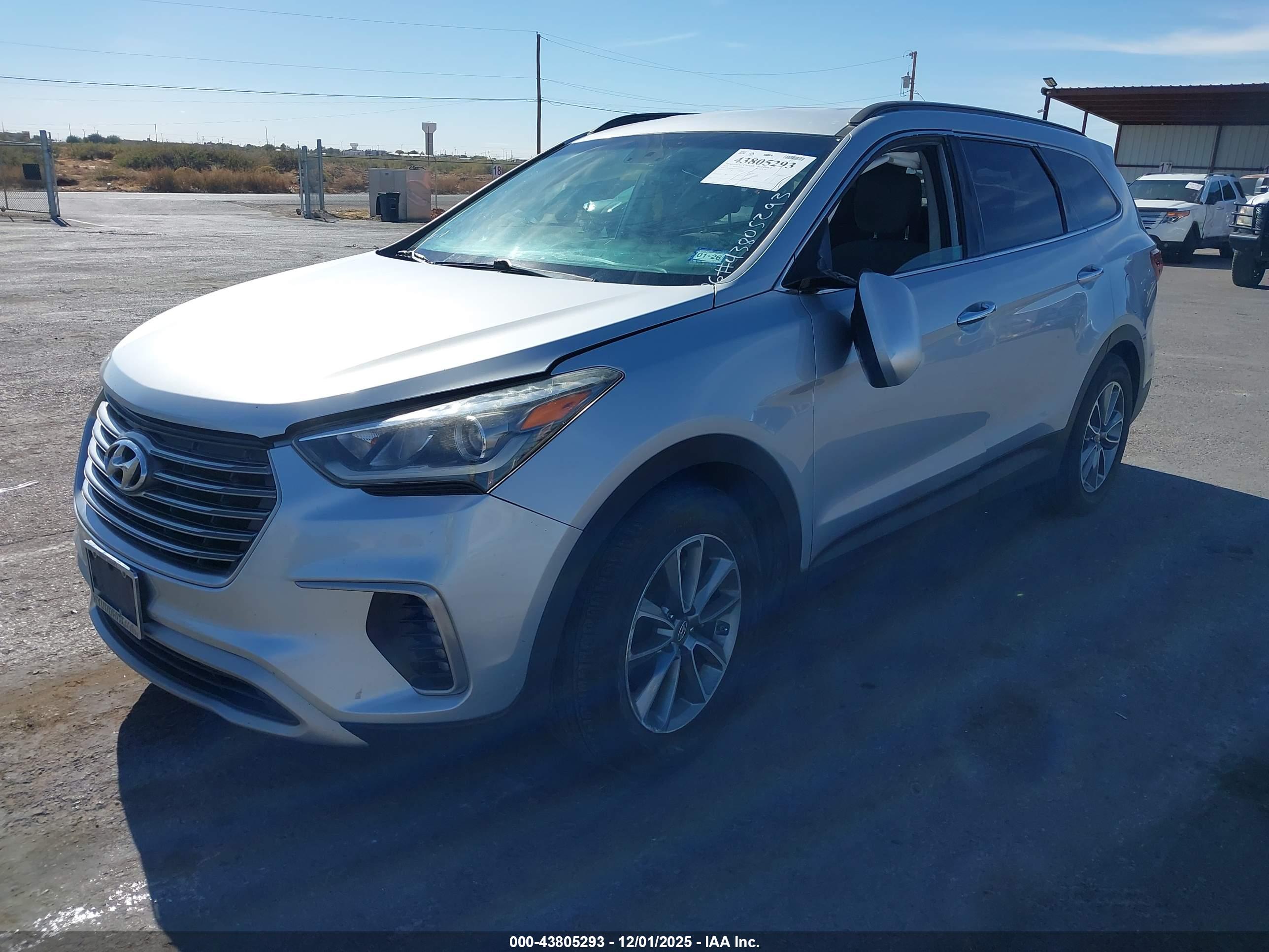 HYUNDAI SANTA image 2