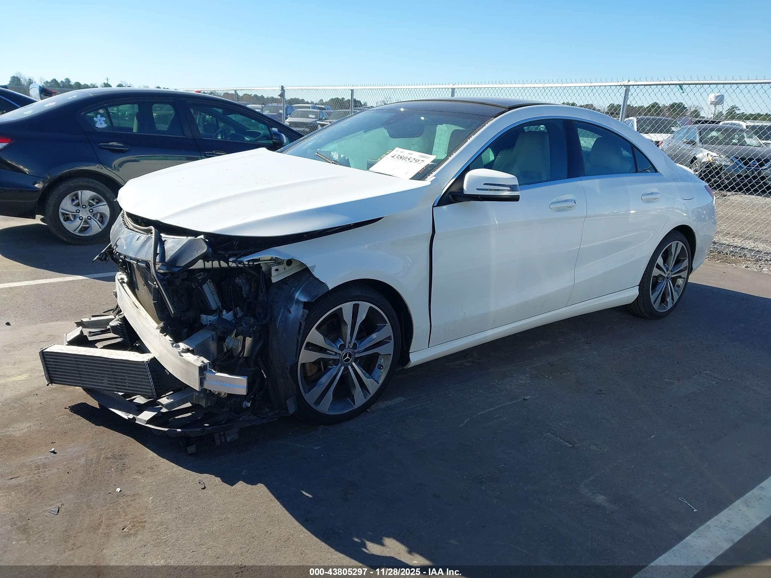 MERCEDES-BENZ CLA image 2