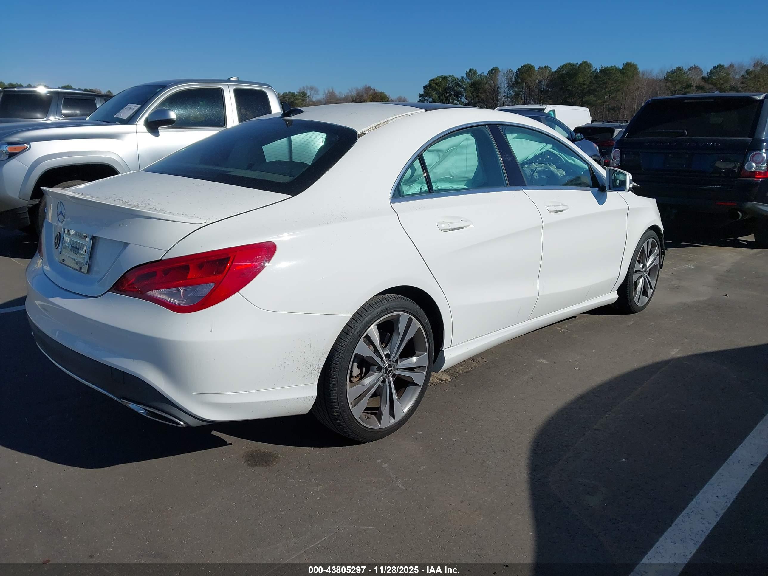 MERCEDES-BENZ CLA image 4