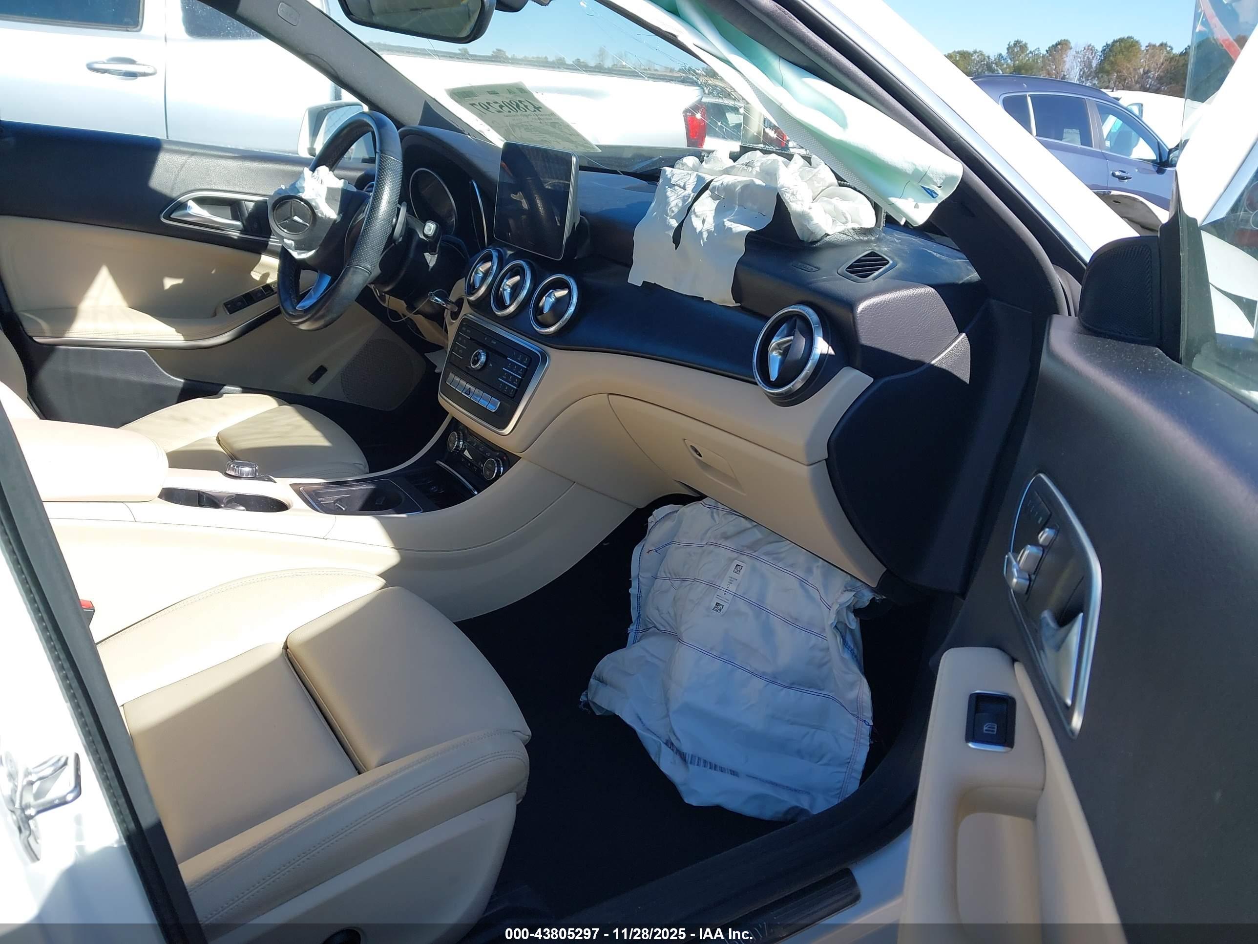 MERCEDES-BENZ CLA image 5