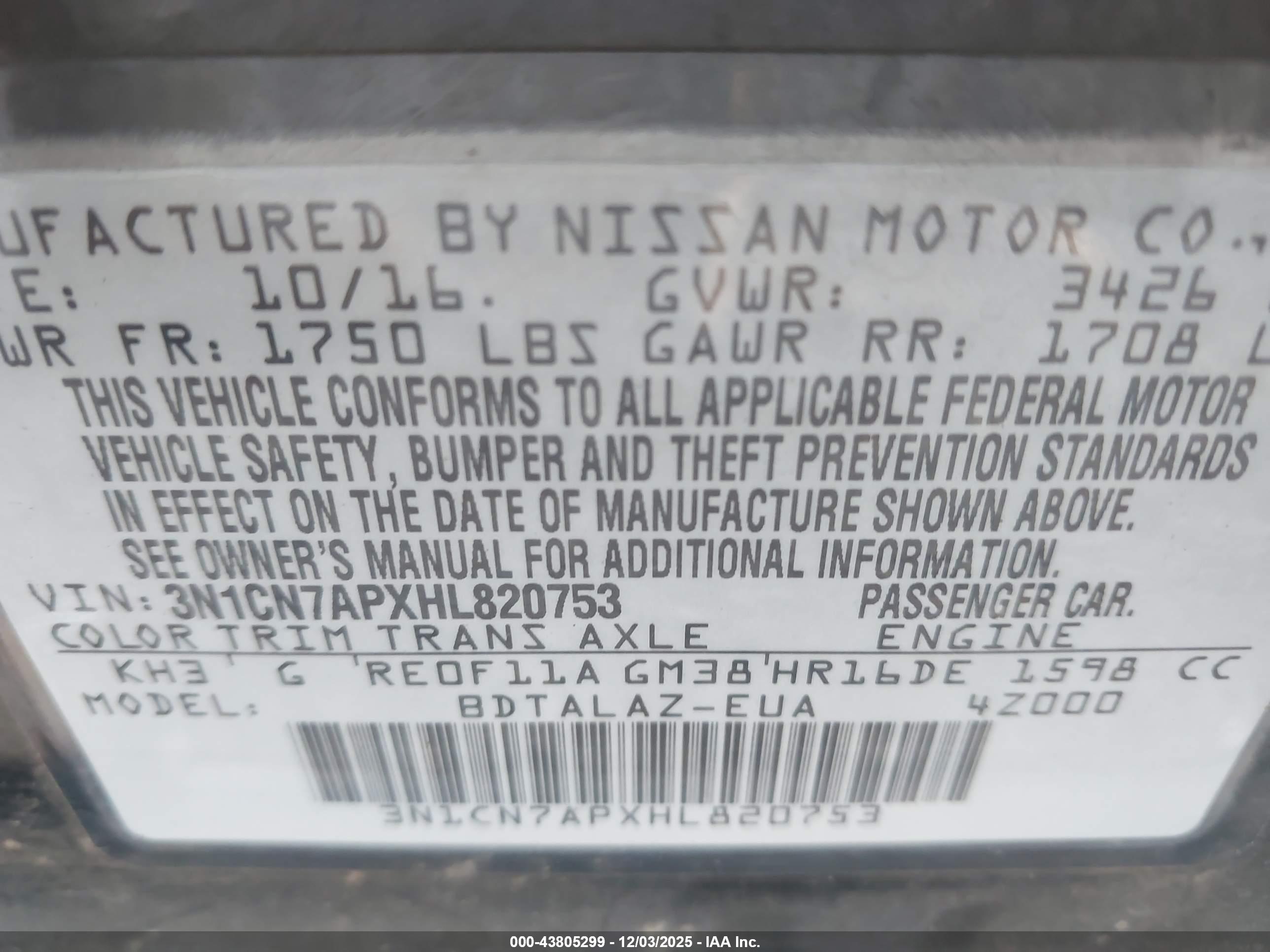 NISSAN VERSA image 9
