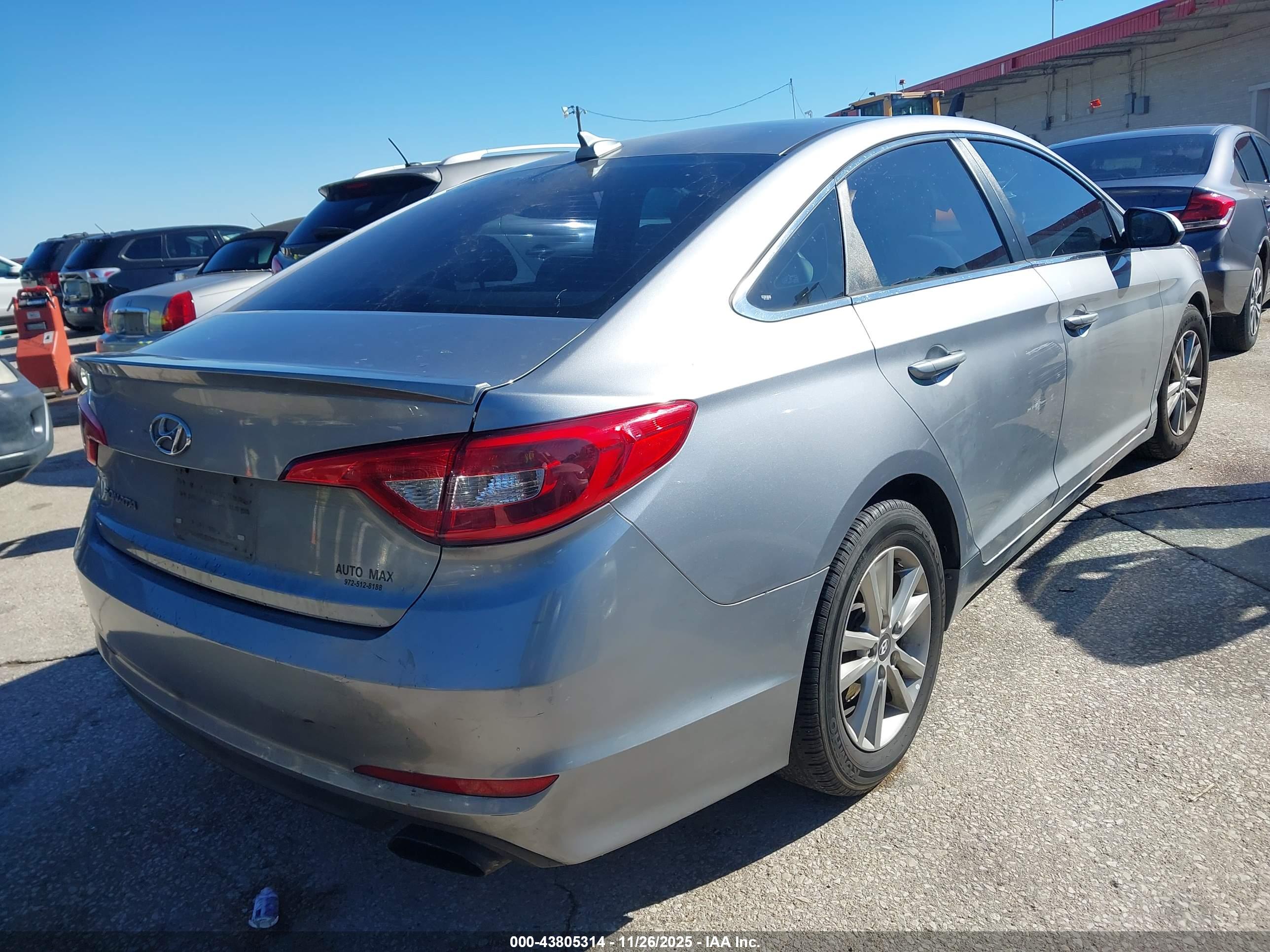 HYUNDAI SONATA image 4