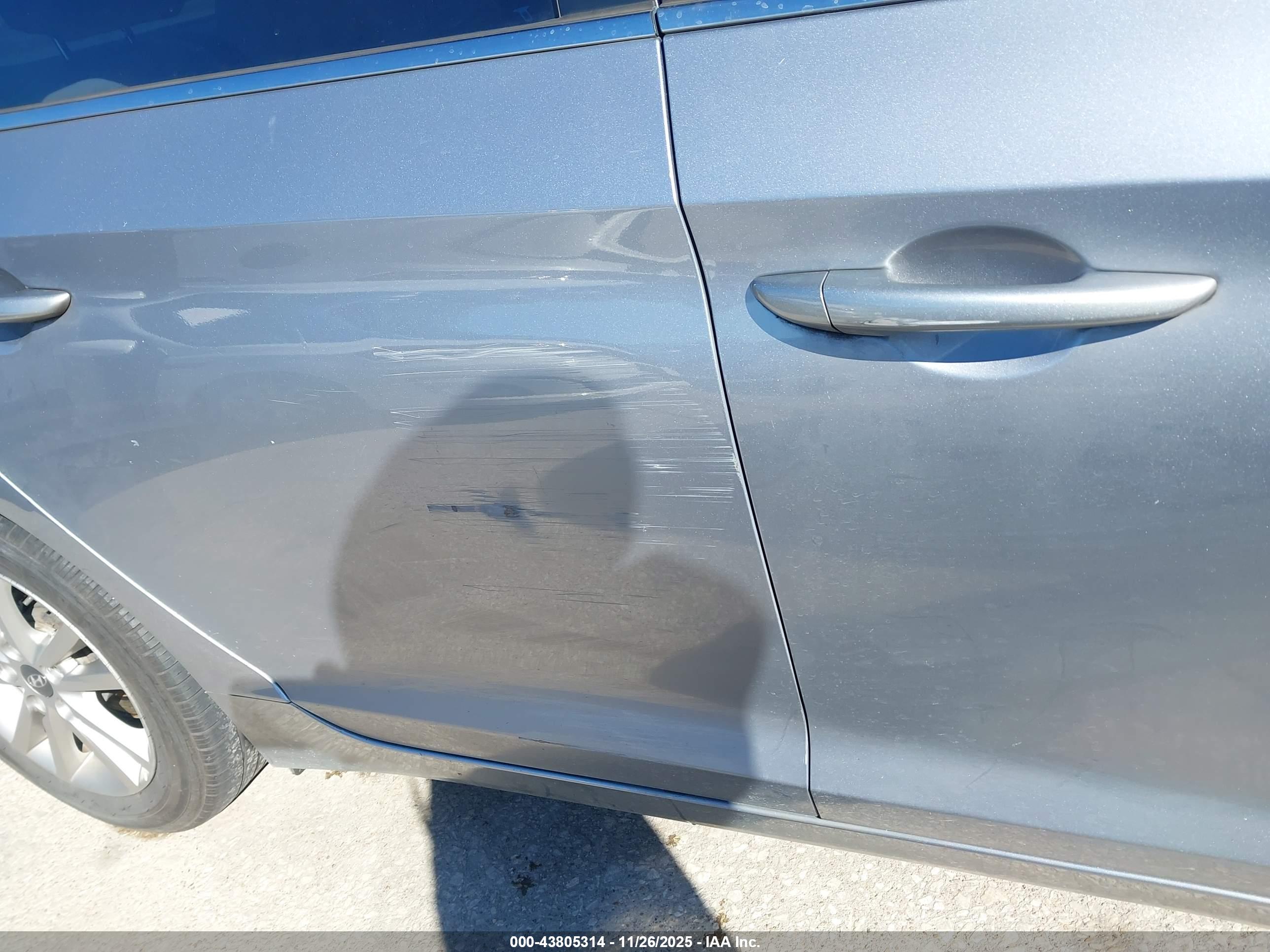 HYUNDAI SONATA image 6