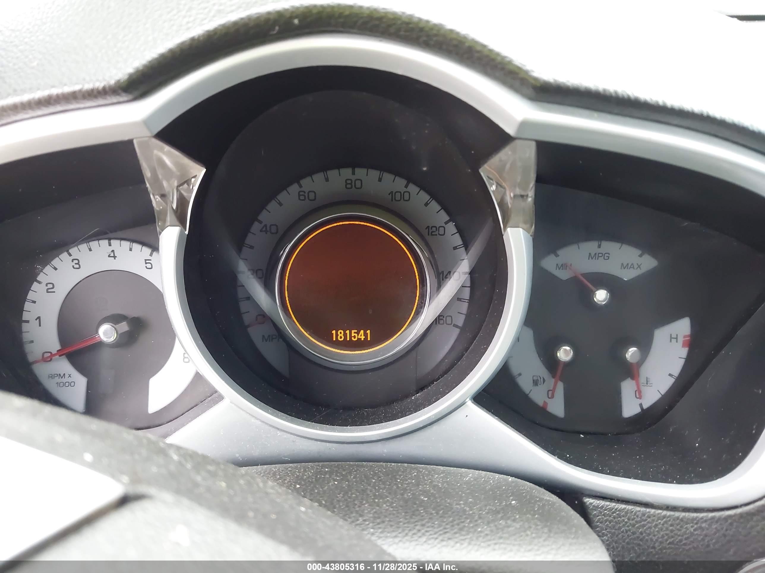 CADILLAC SRX image 7