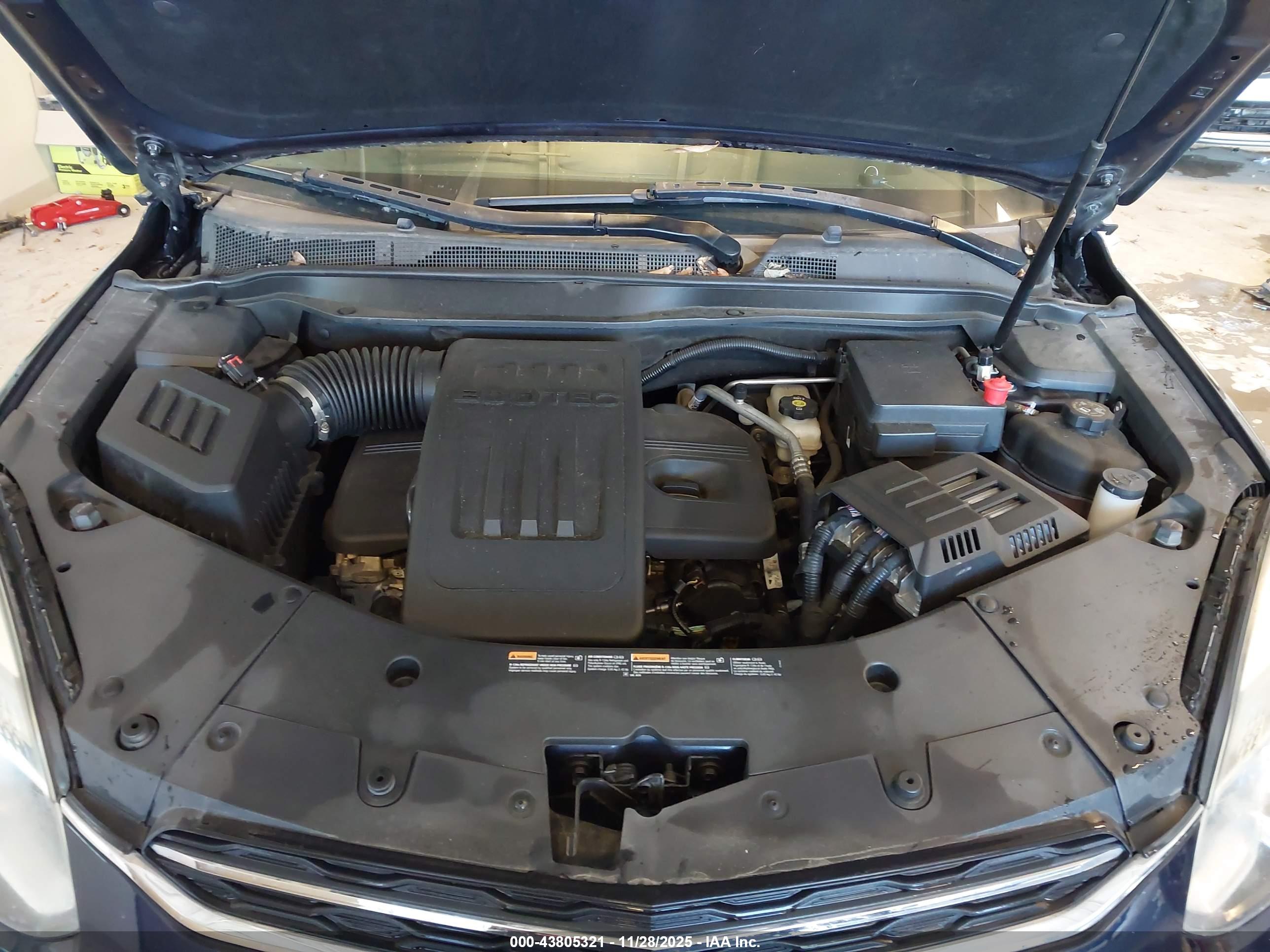 CHEVROLET EQUINOX image 10