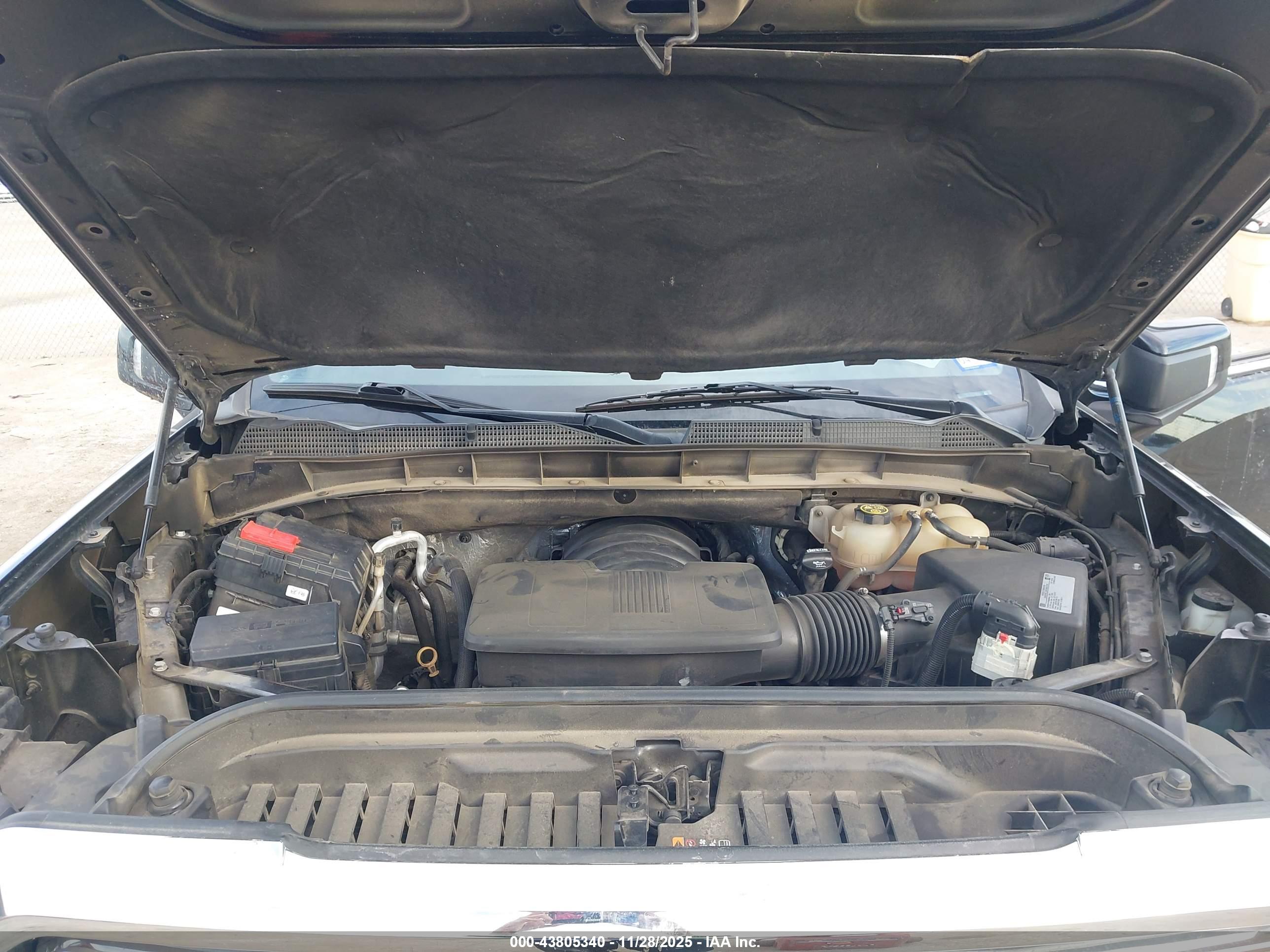 GMC SIERRA image 10
