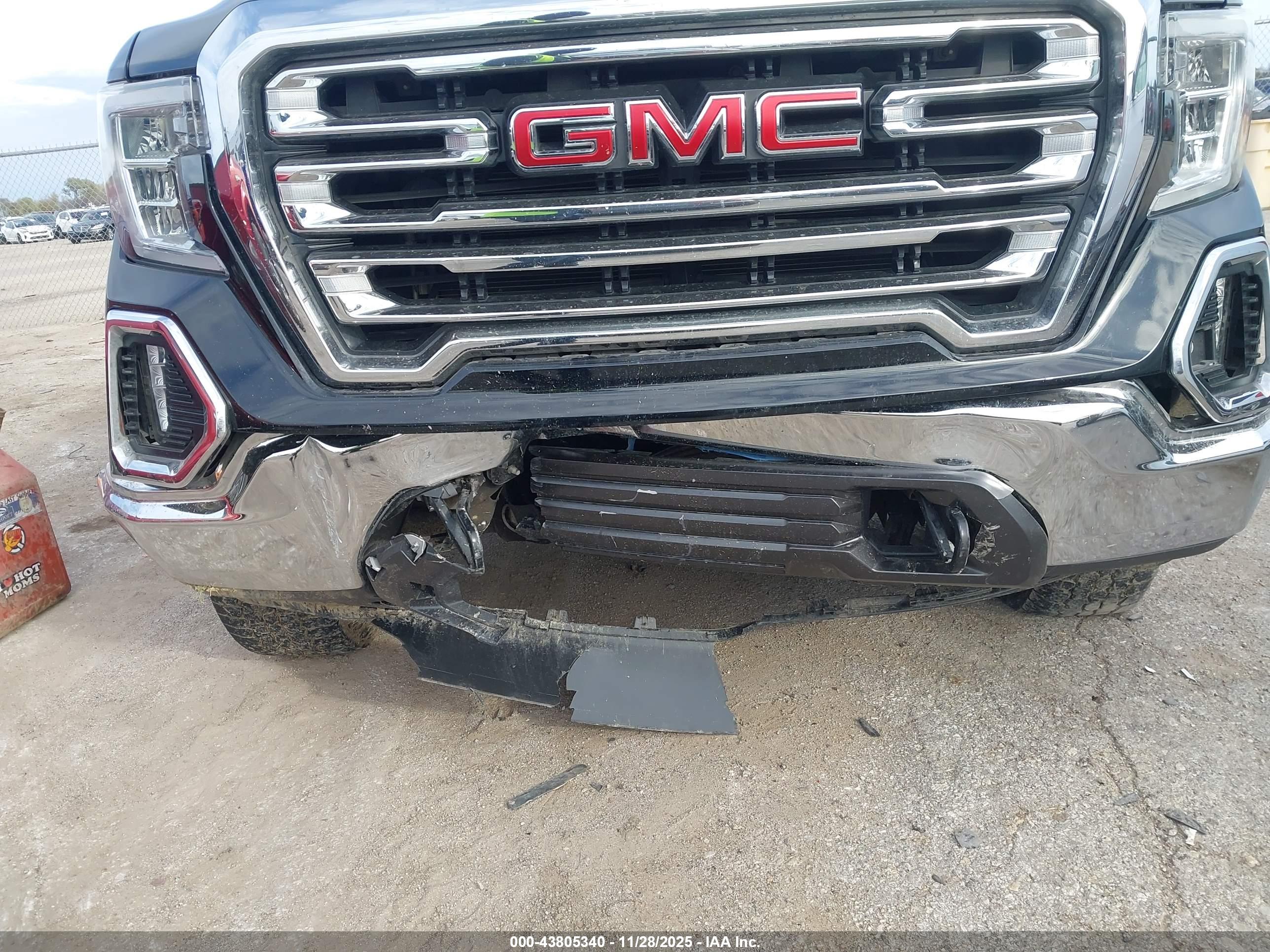 GMC SIERRA image 6
