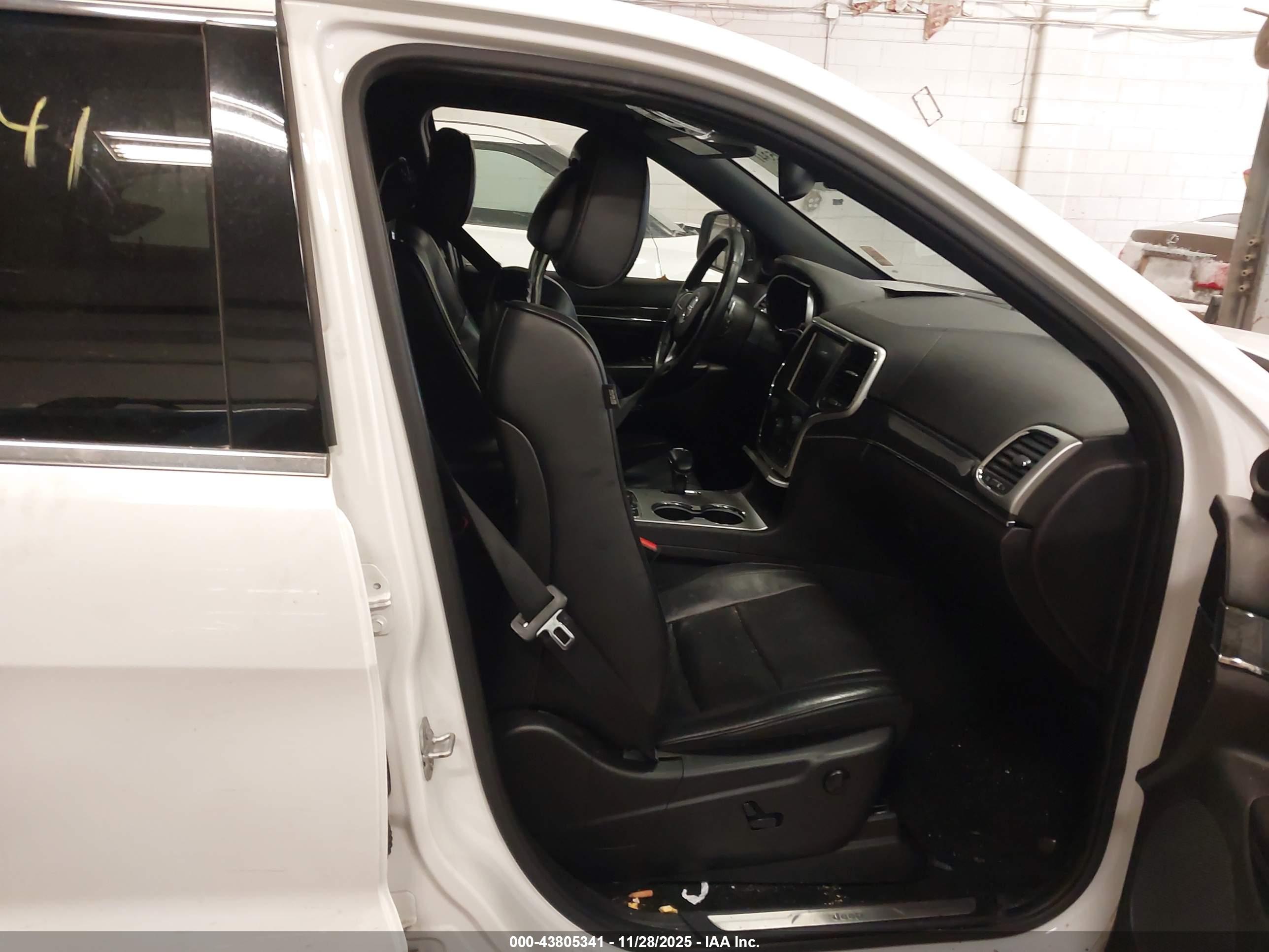 JEEP GRAND image 5