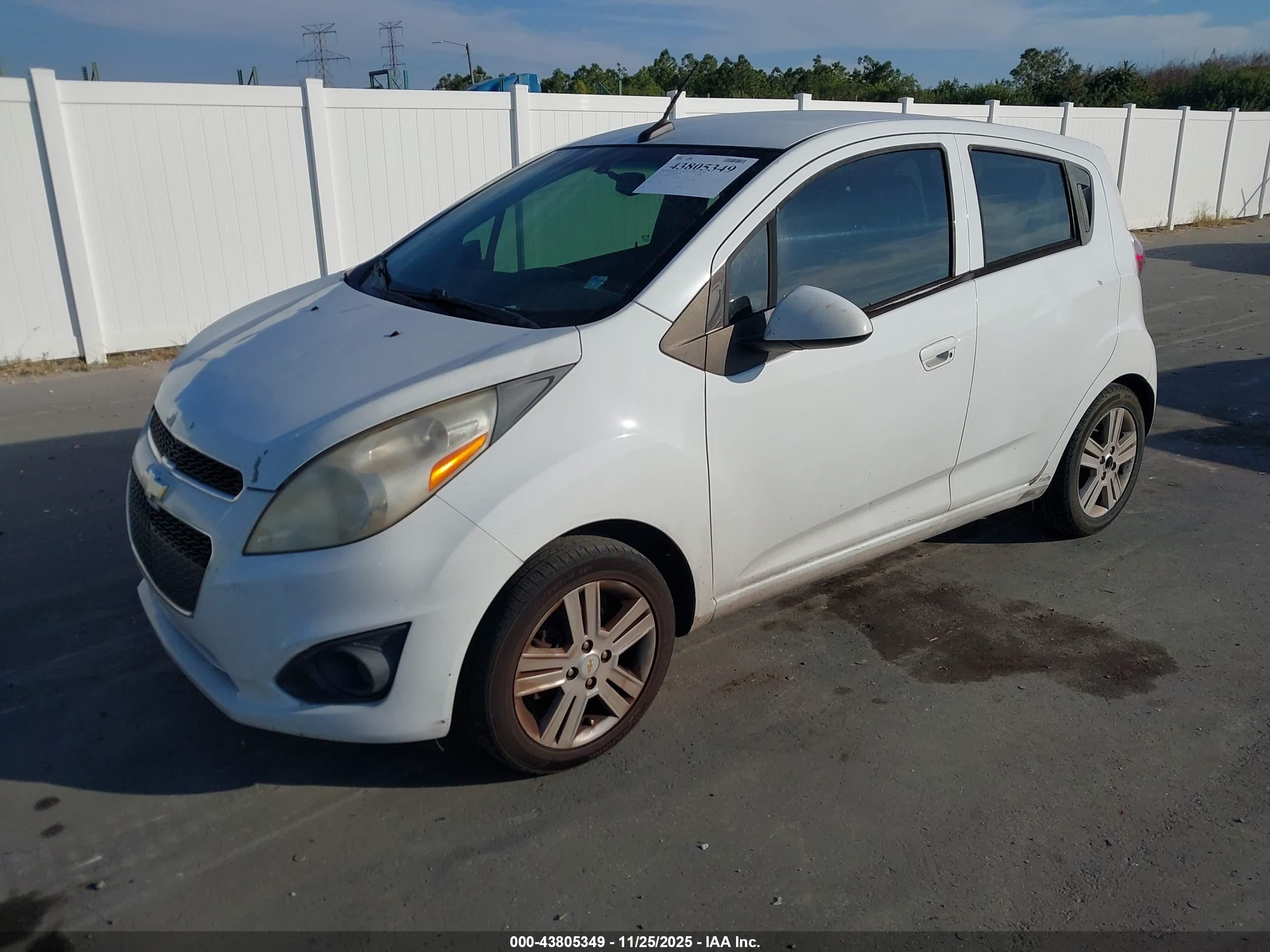 CHEVROLET SPARK image 2