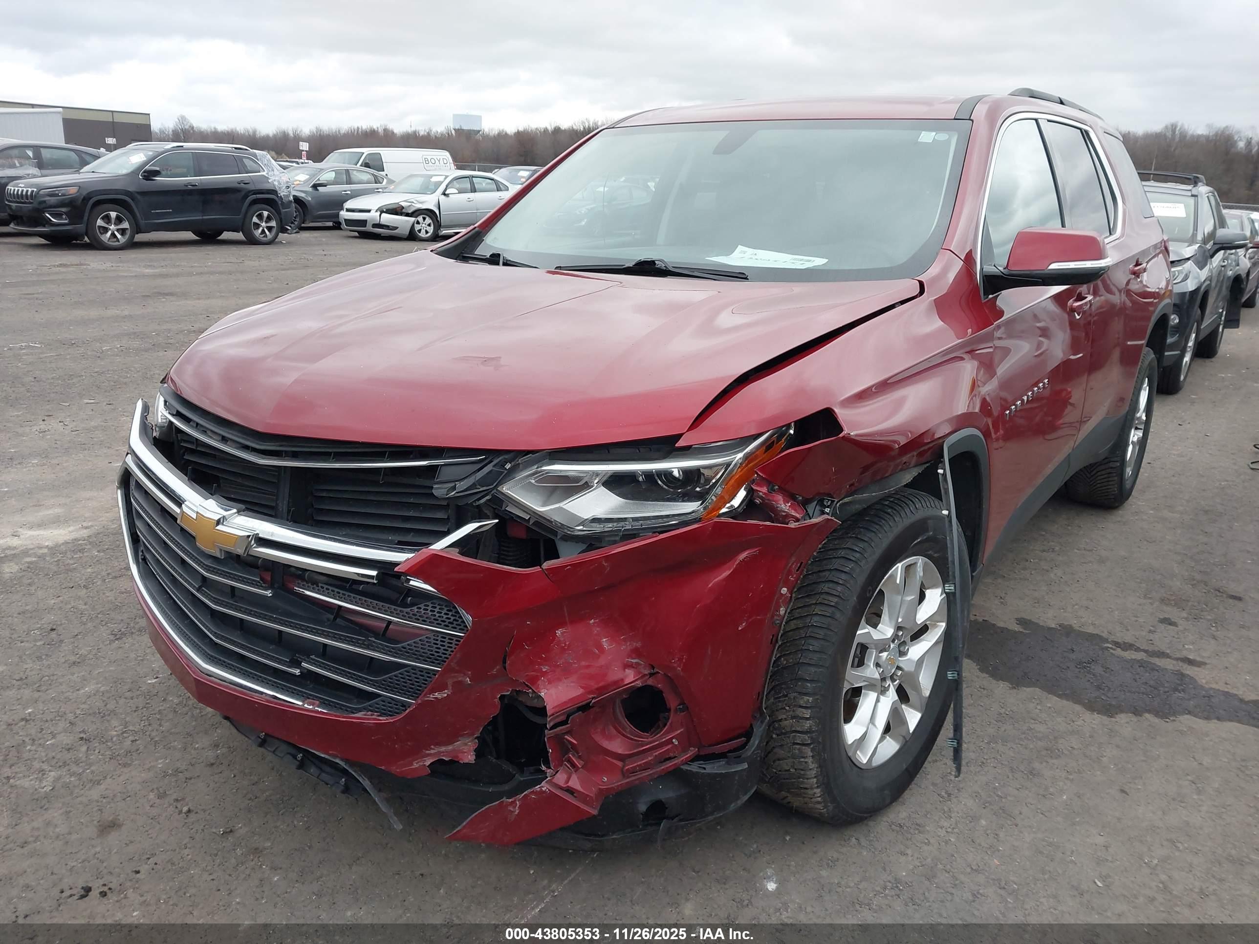 CHEVROLET TRAVERSE image 6