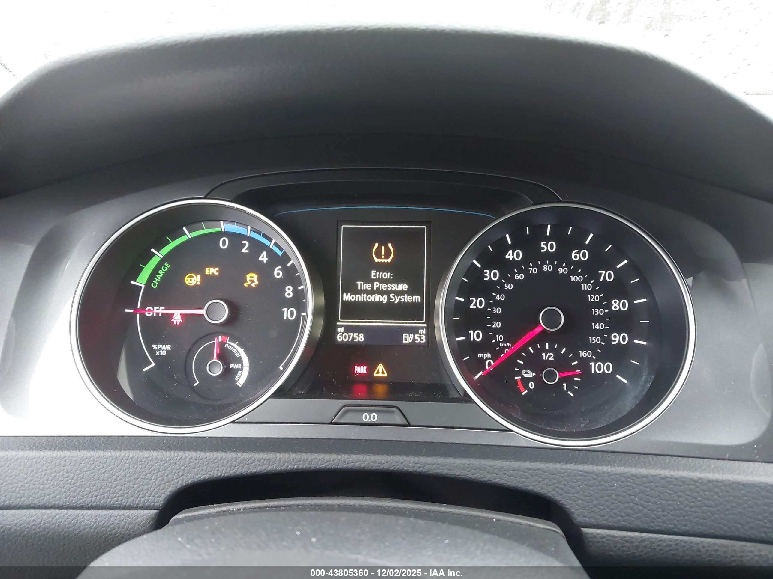 VOLKSWAGEN E-GOLF image 7