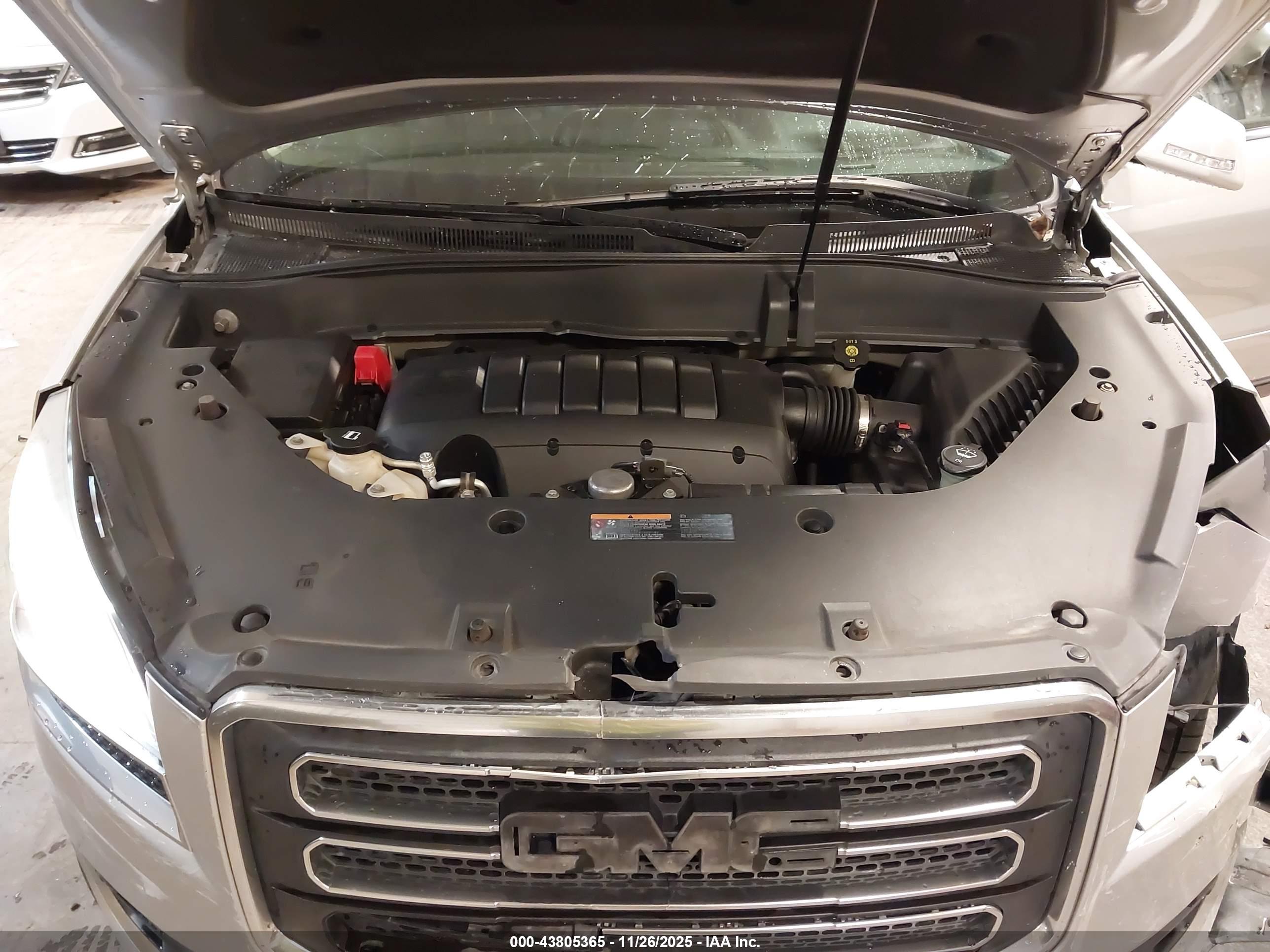 GMC ACADIA image 10