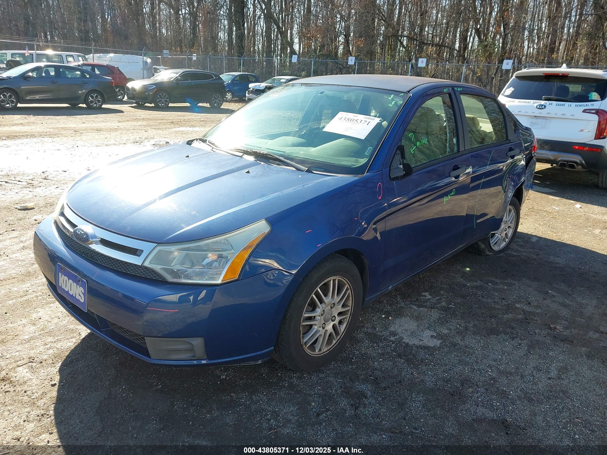 FORD FOCUS image 2