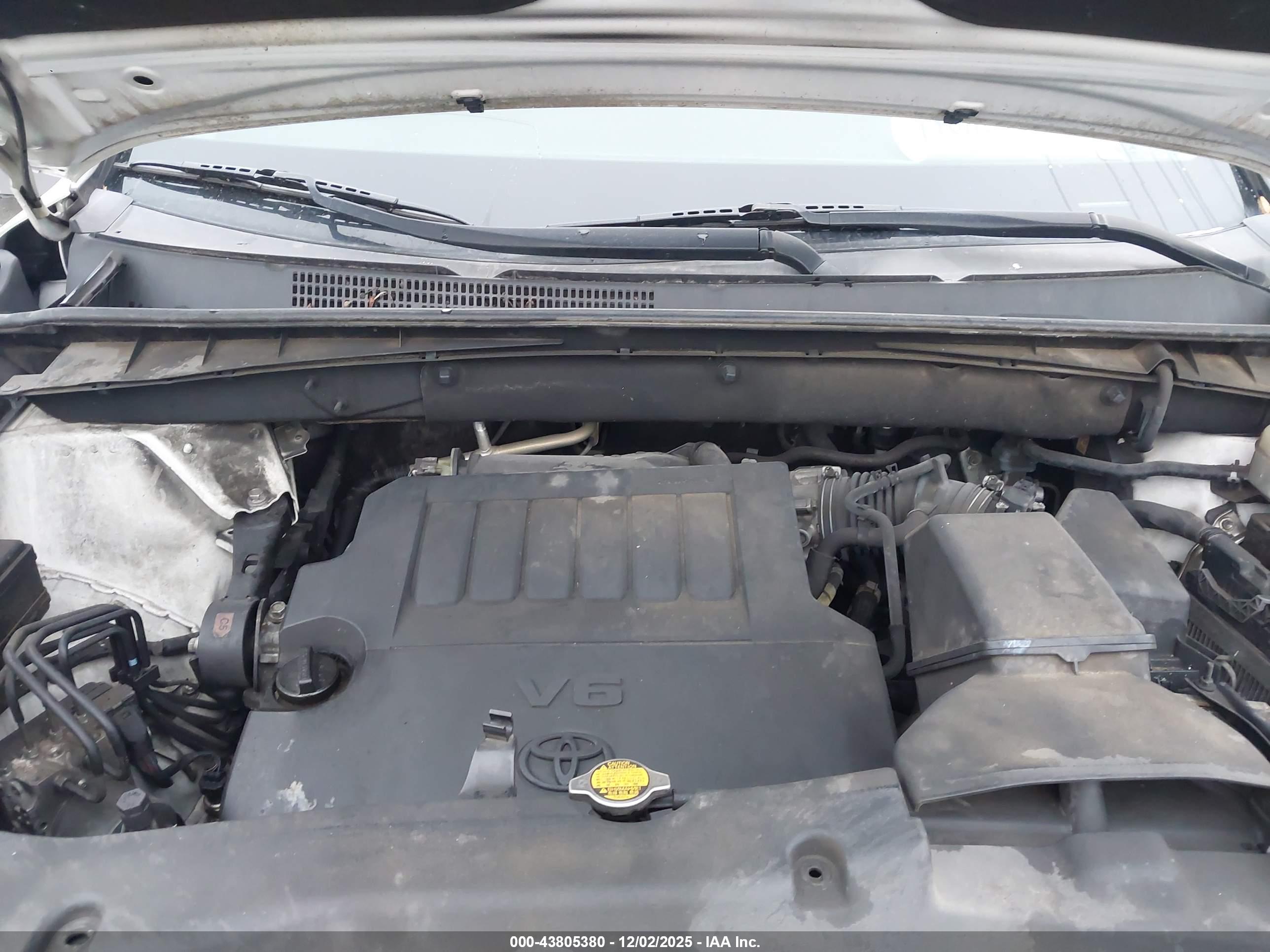 TOYOTA HIGHLANDER image 10