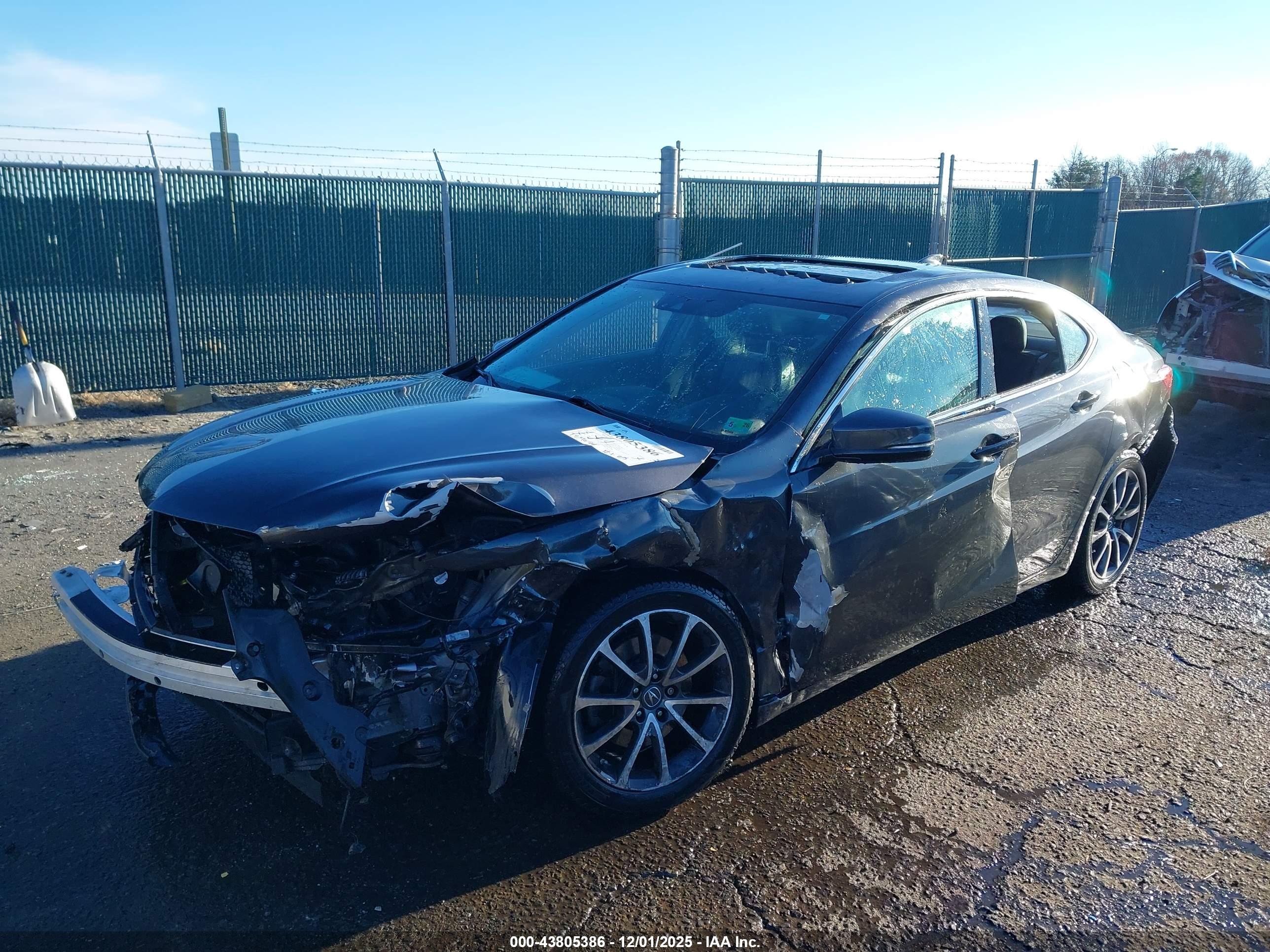 ACURA TLX image 2
