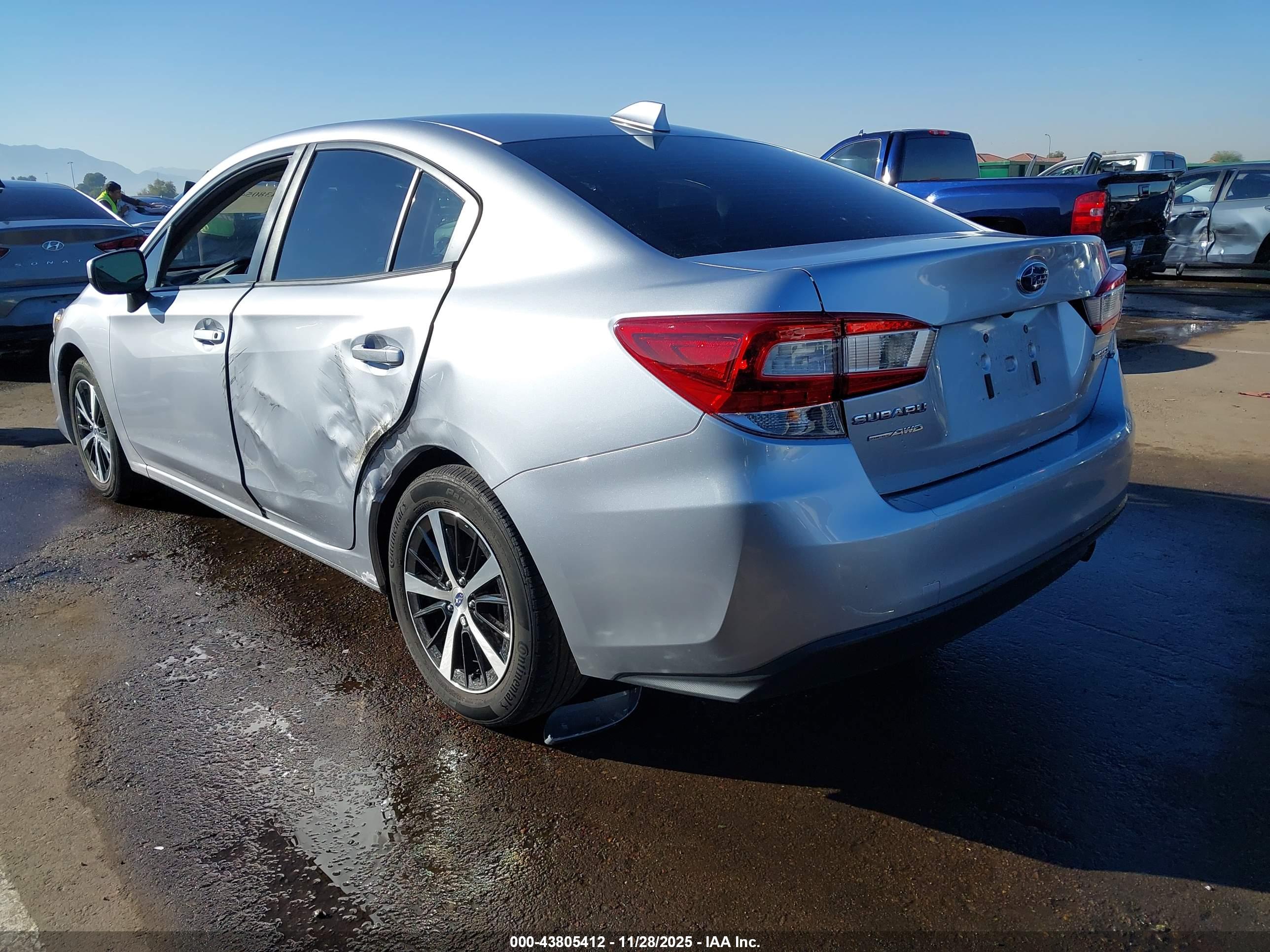 SUBARU IMPREZA image 3