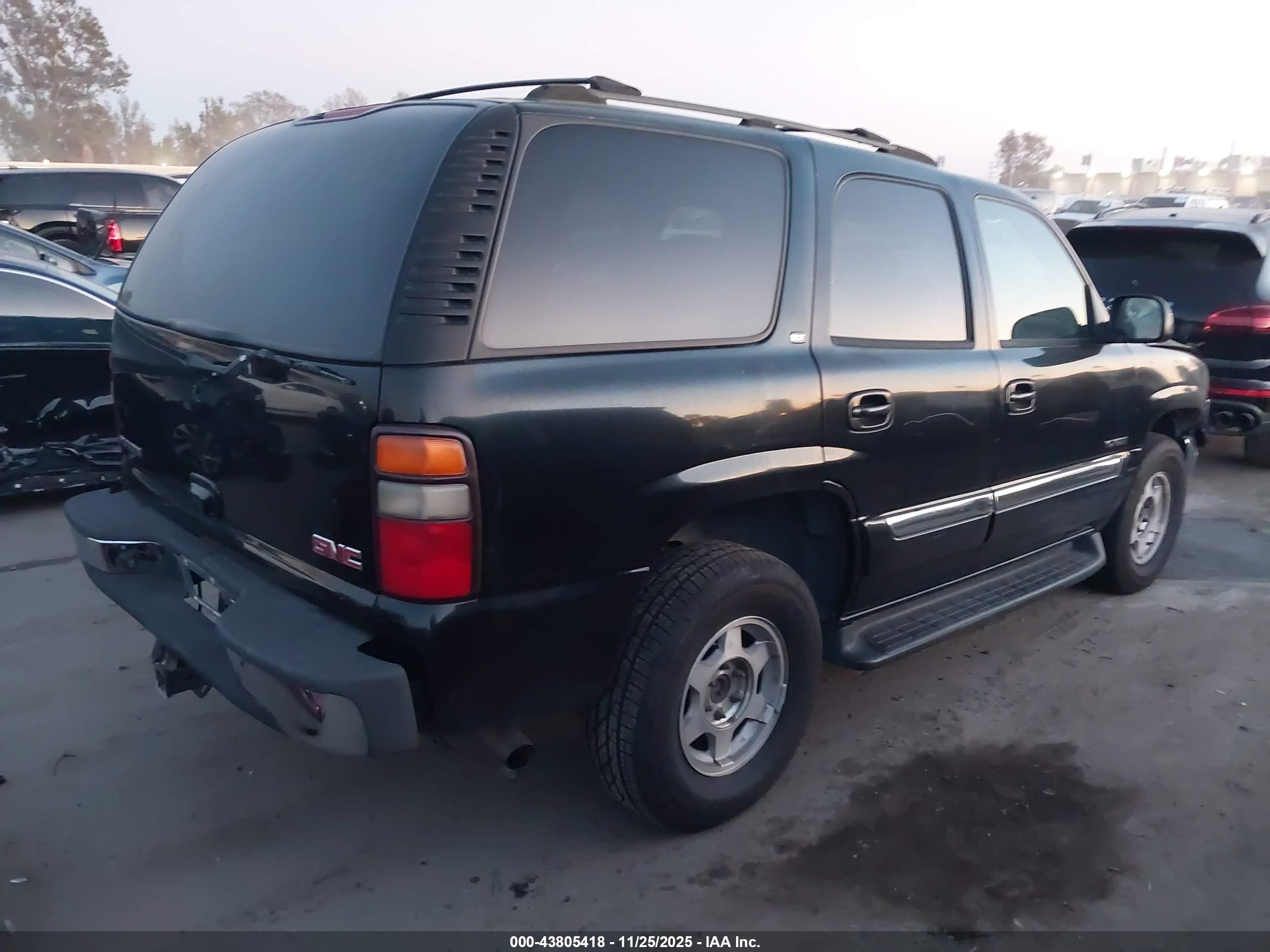 GMC YUKON image 4