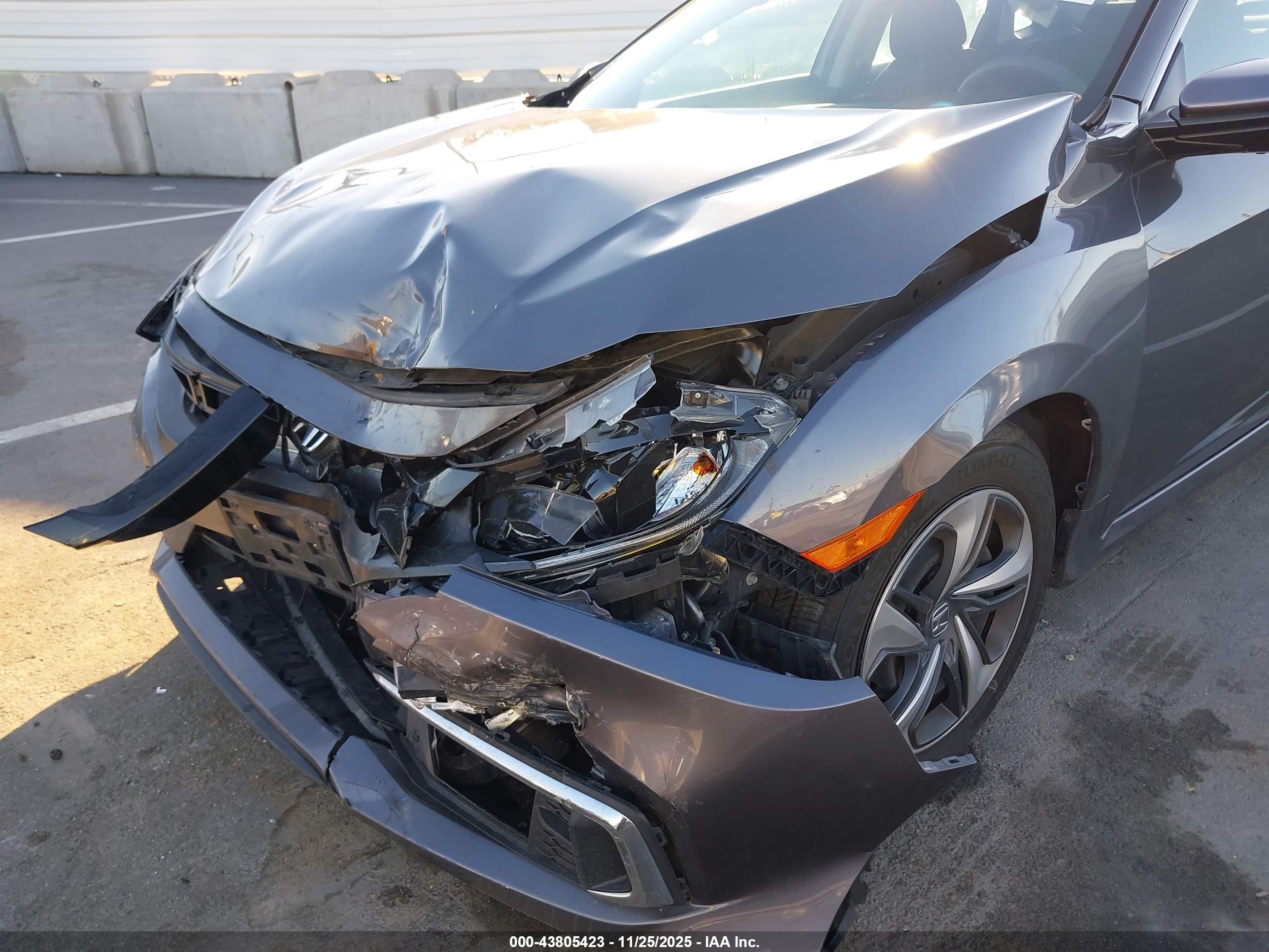HONDA CIVIC image 6