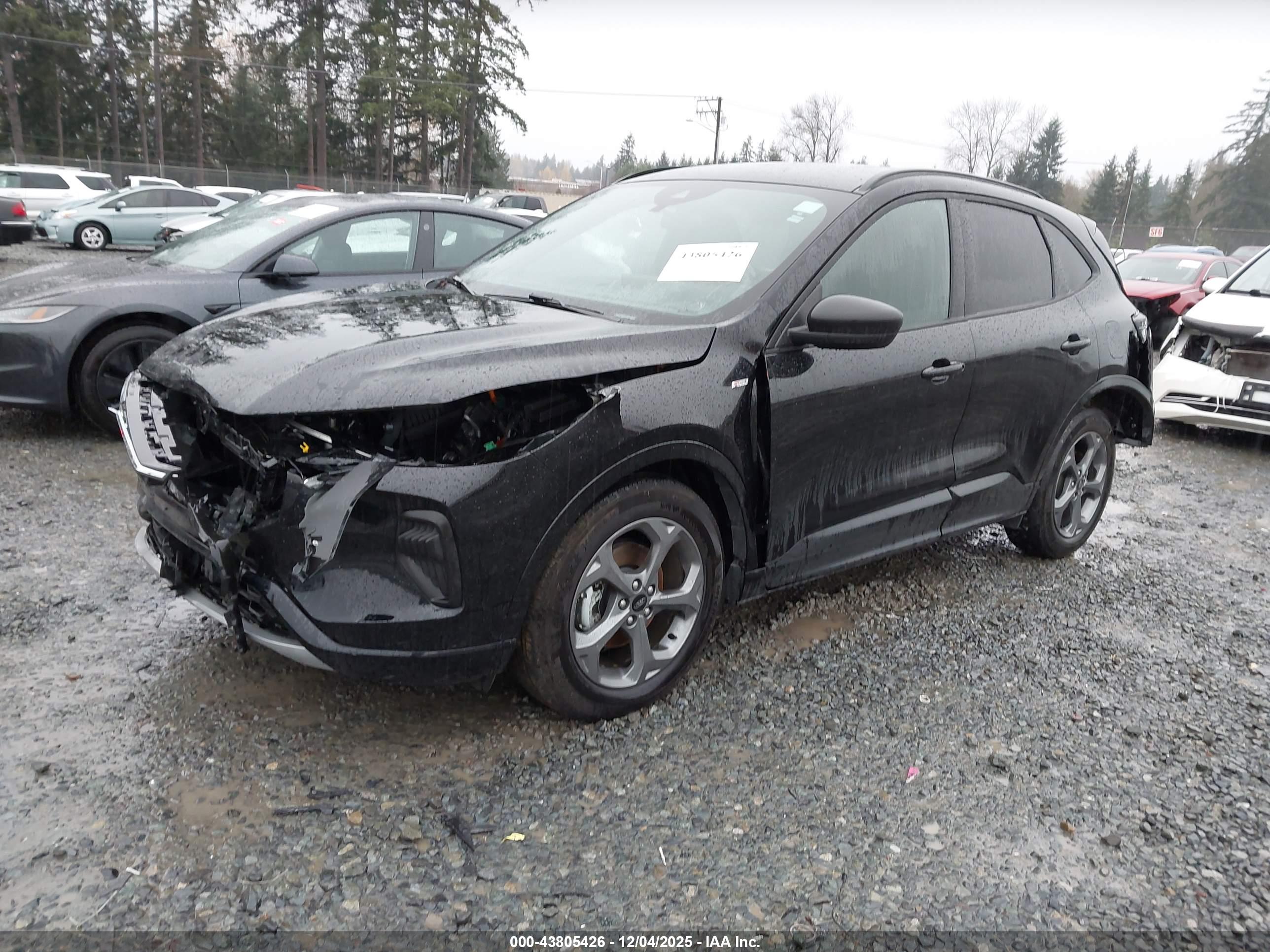 FORD ESCAPE image 2