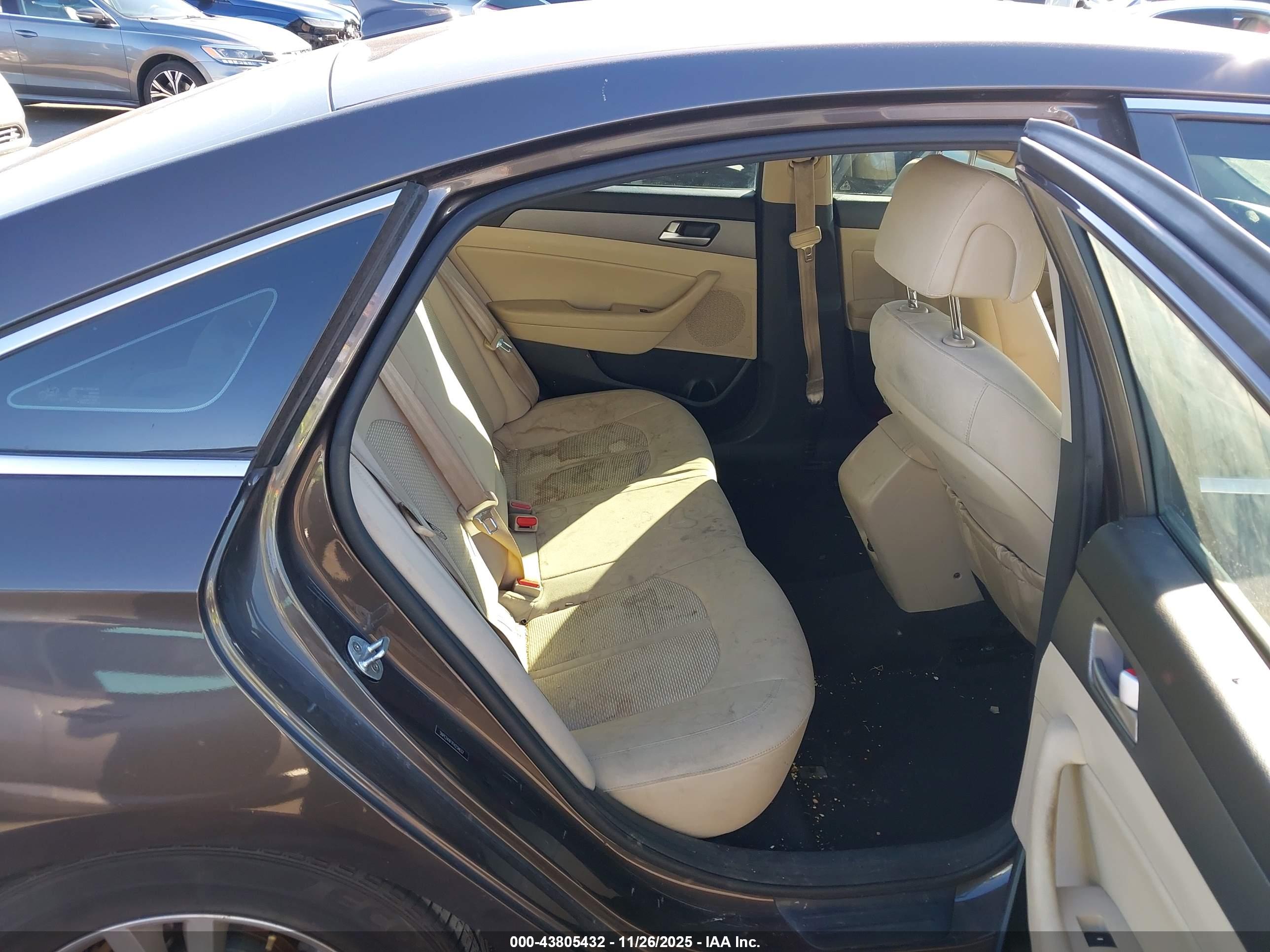 HYUNDAI SONATA image 8