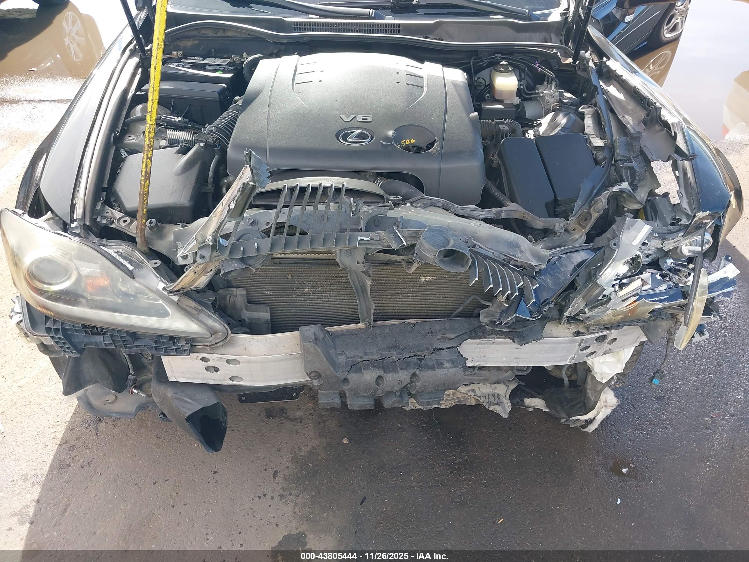 LEXUS IS image 10