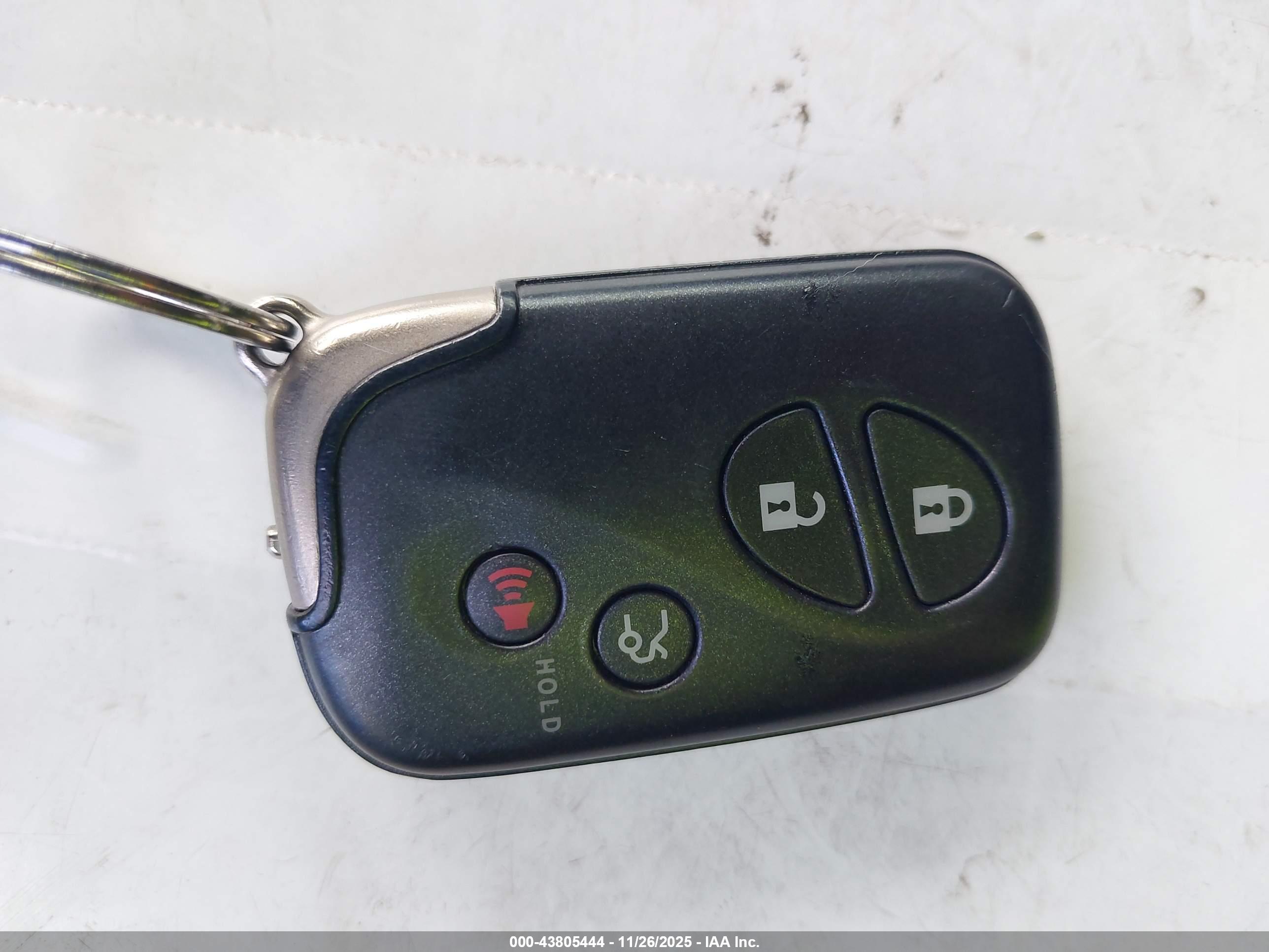 LEXUS IS image 11