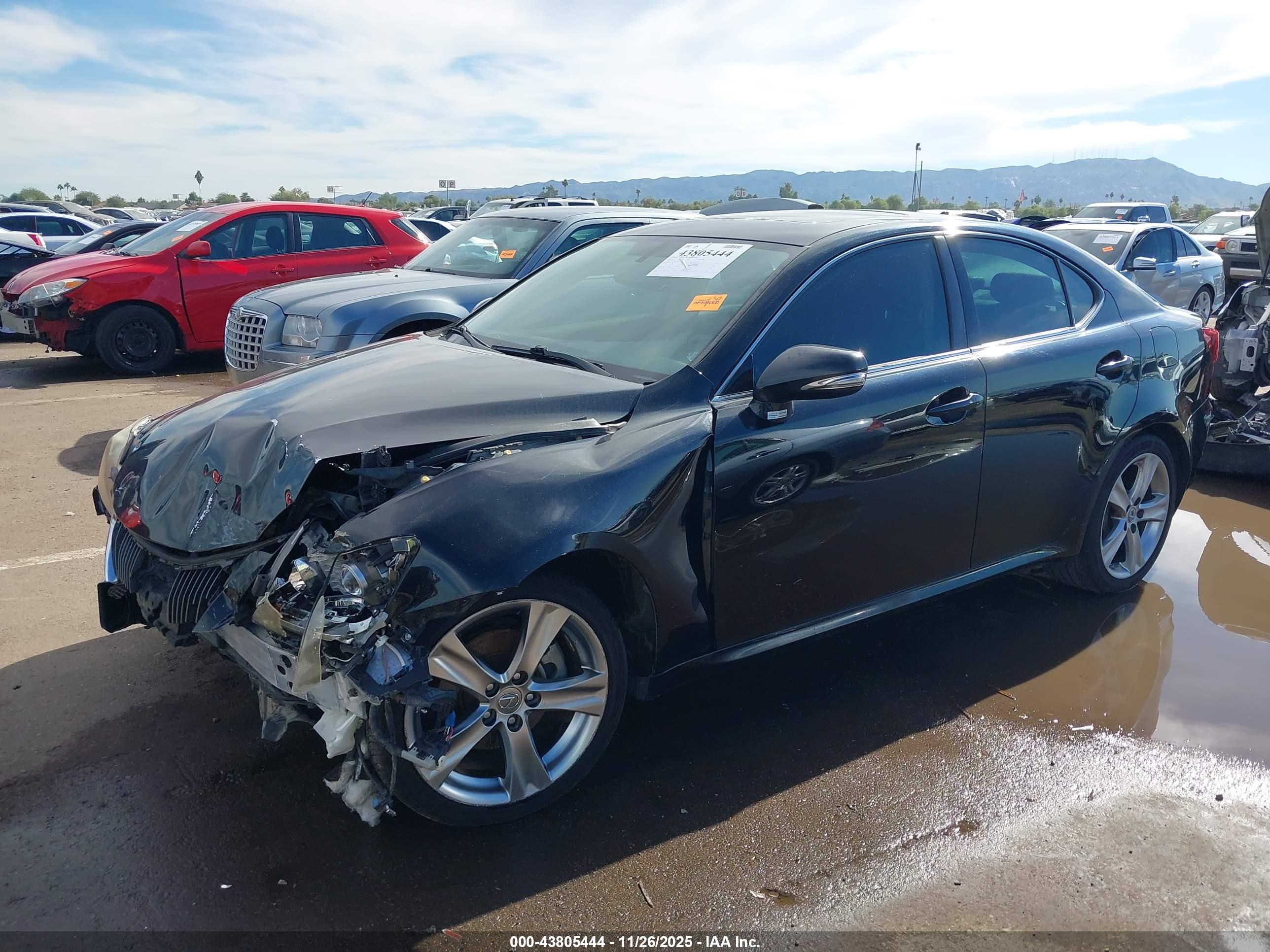 LEXUS IS image 2