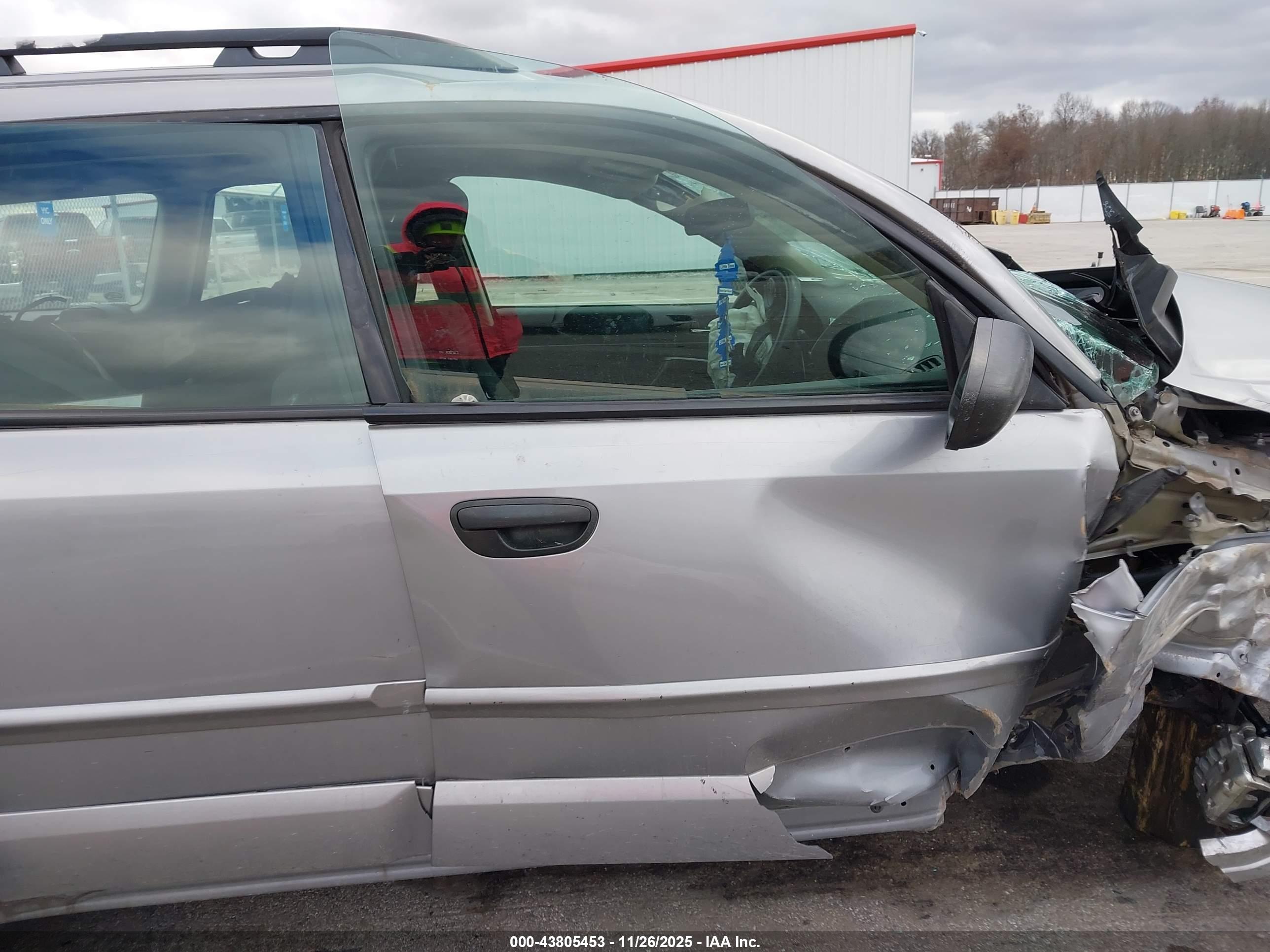 SUBARU OUTBACK image 6