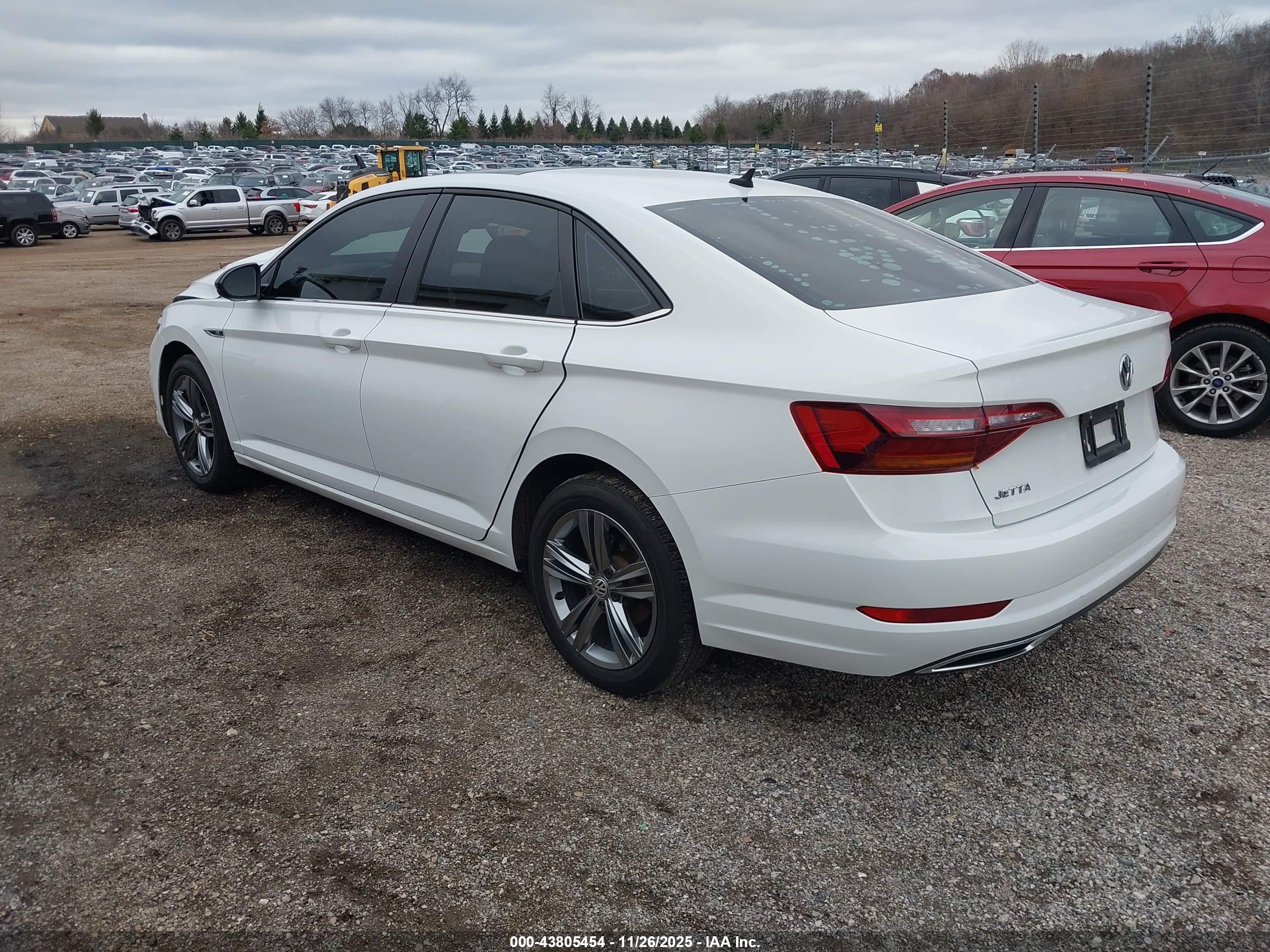 VOLKSWAGEN JETTA image 3