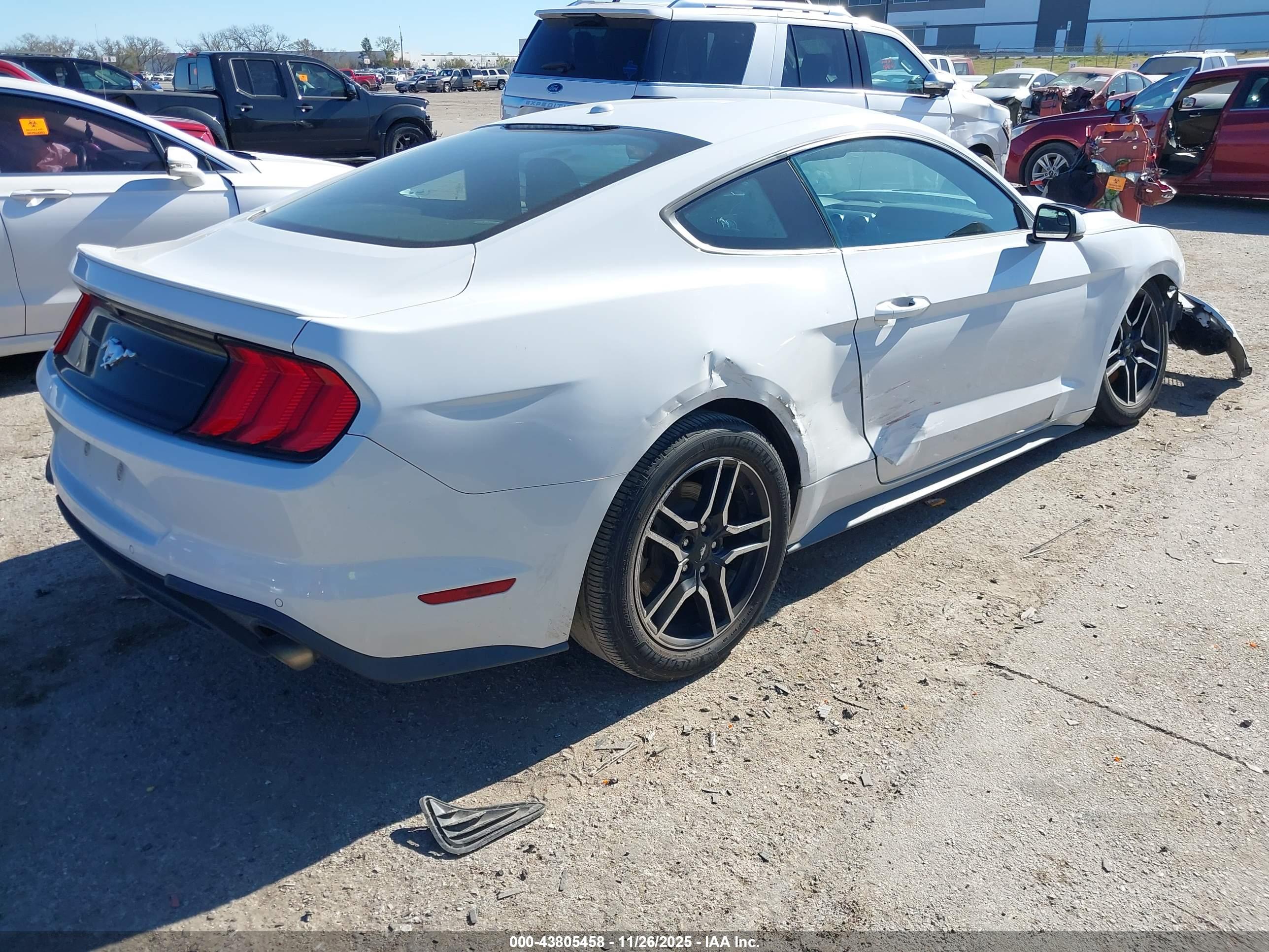FORD MUSTANG image 4