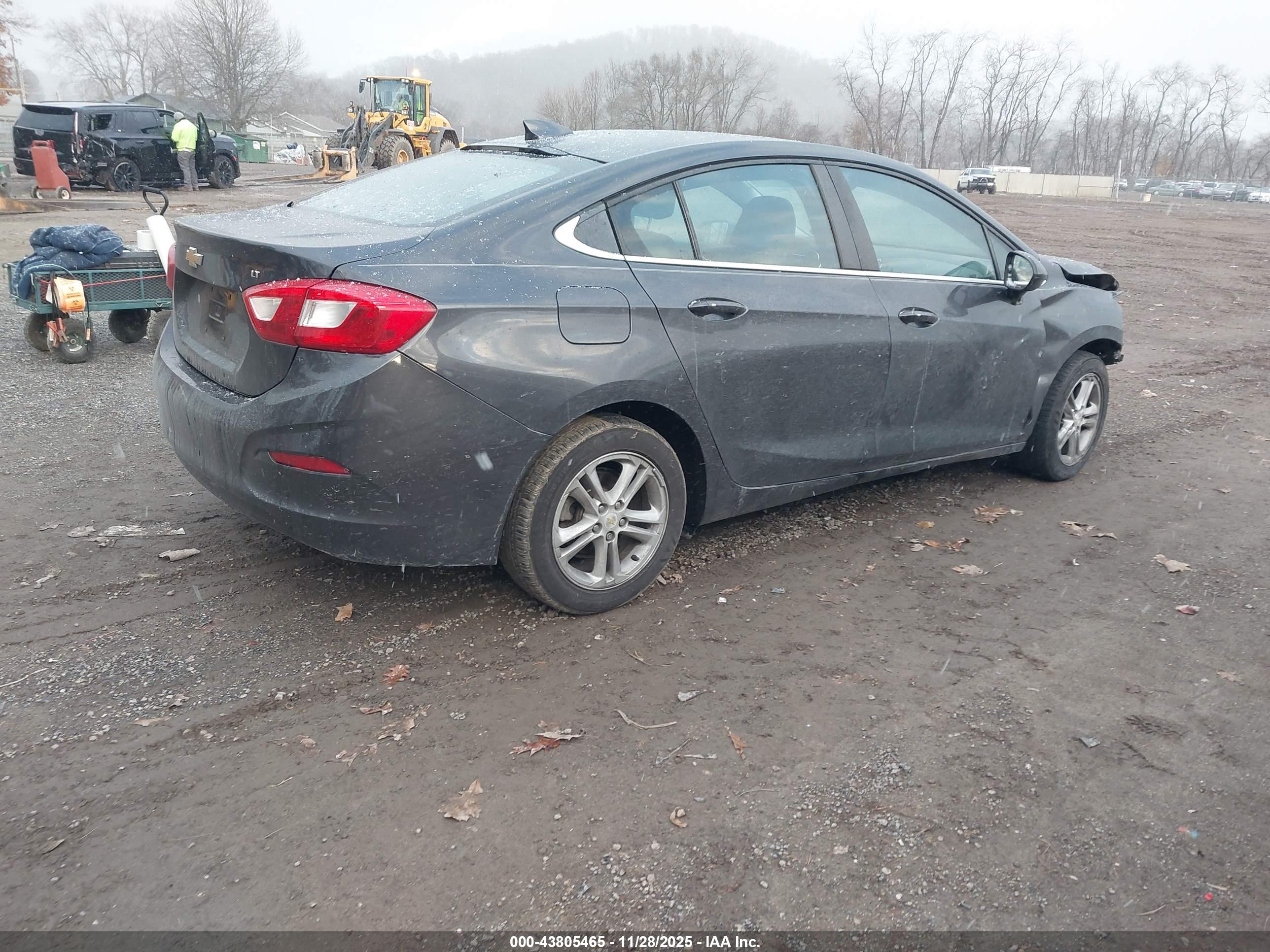 CHEVROLET CRUZE image 4